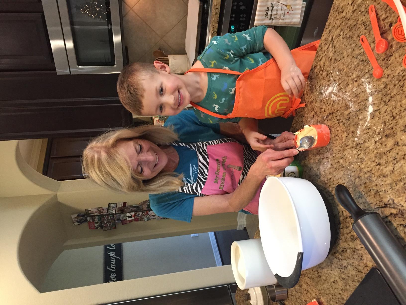 MasterChef Junior Pizza Cooking Set- 5 Pc Kit Includes Kids Real Cookware customer photo 2