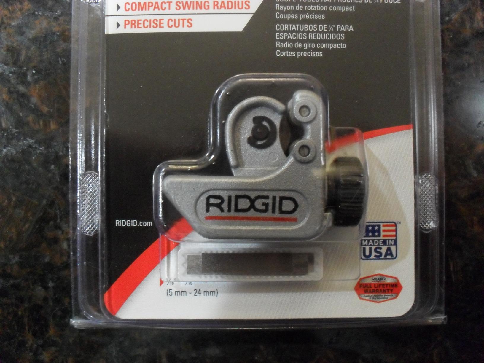 RIDGID 32985 Model 104 Close Quarters Tubing Cutter, 3/16-inch to 15/16-inch Tube Cutter customer photo 1