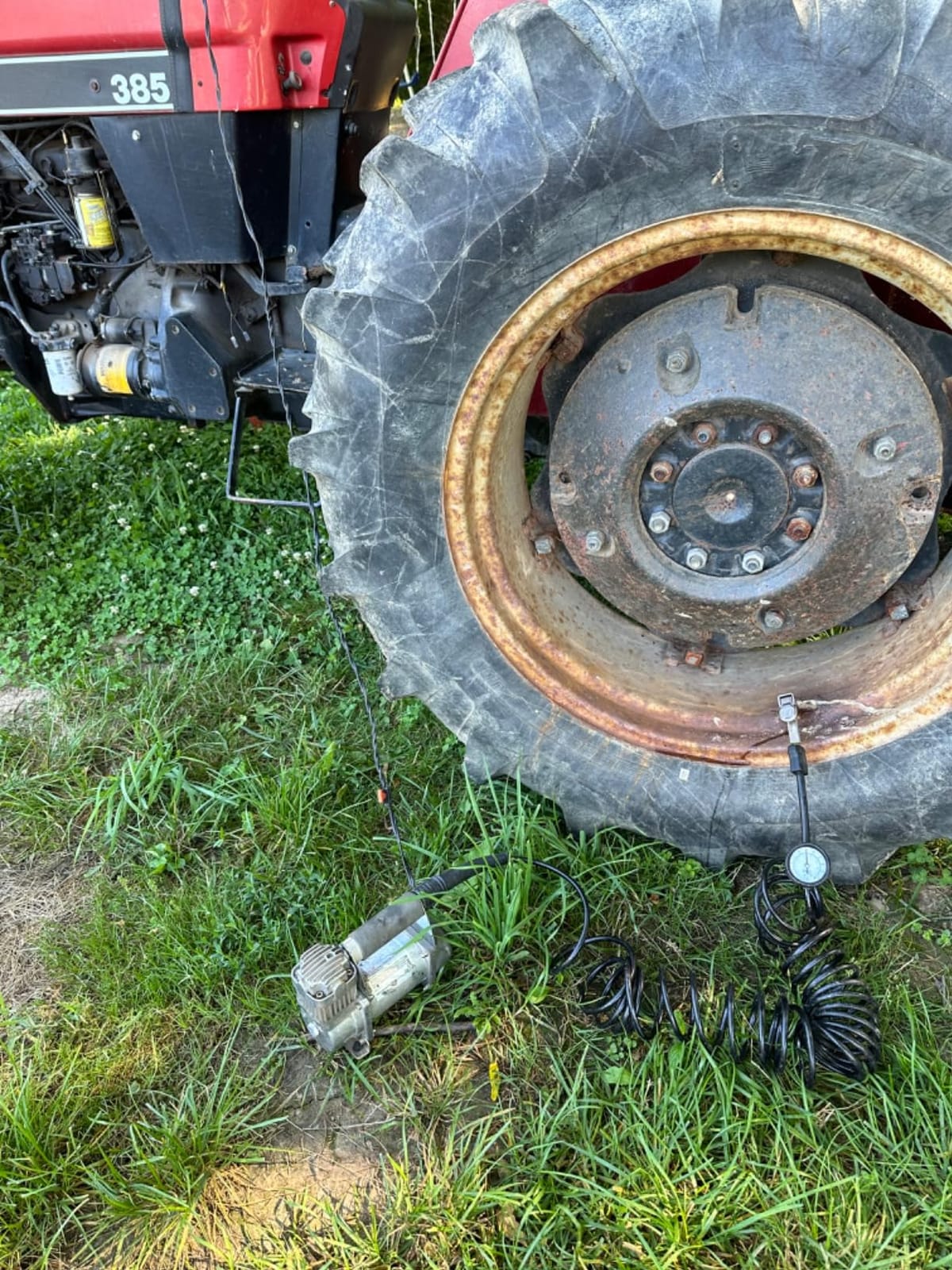 VIAIR 300P 12V Portable Tire Inflator, 150 PSI for Truck and SUV Tires customer photo 2