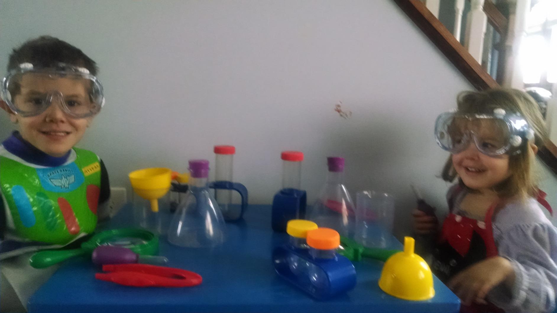 Learning Resources Primary Science Lab Set customer photo 2