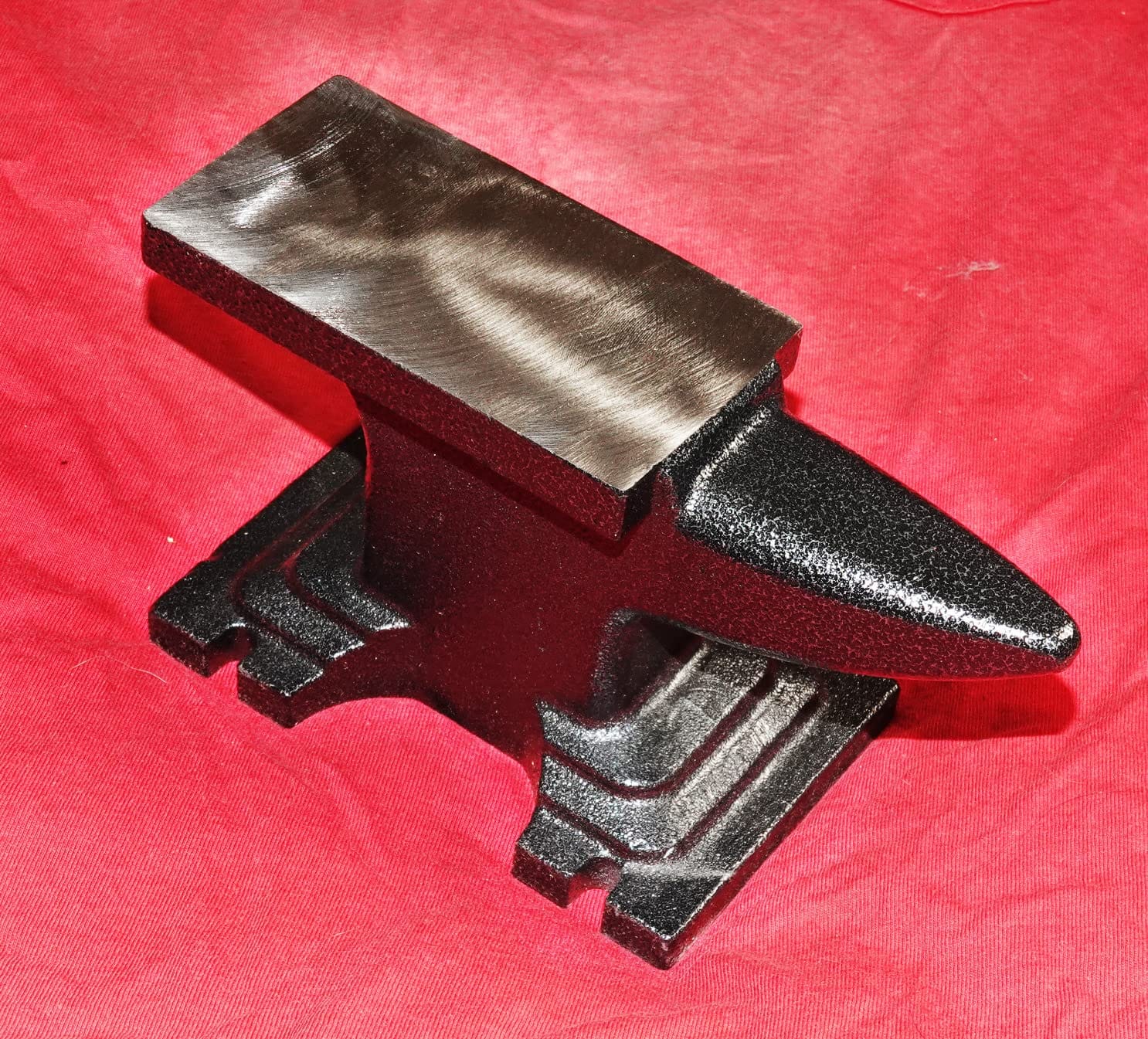 Olympia Tools 9-Pound Cast Iron Hobby Anvil 38-789, Gray customer photo 1