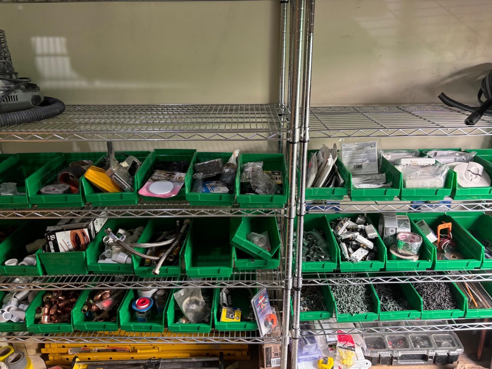 Akro-Mils 30130 Heavy Duty Plastic Shelf Bins, 12