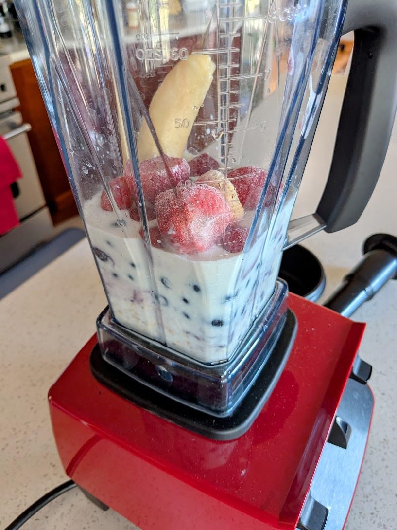 Vitamix 5200 Professional-Grade Blender, 64 oz. Container, White customer photo 1