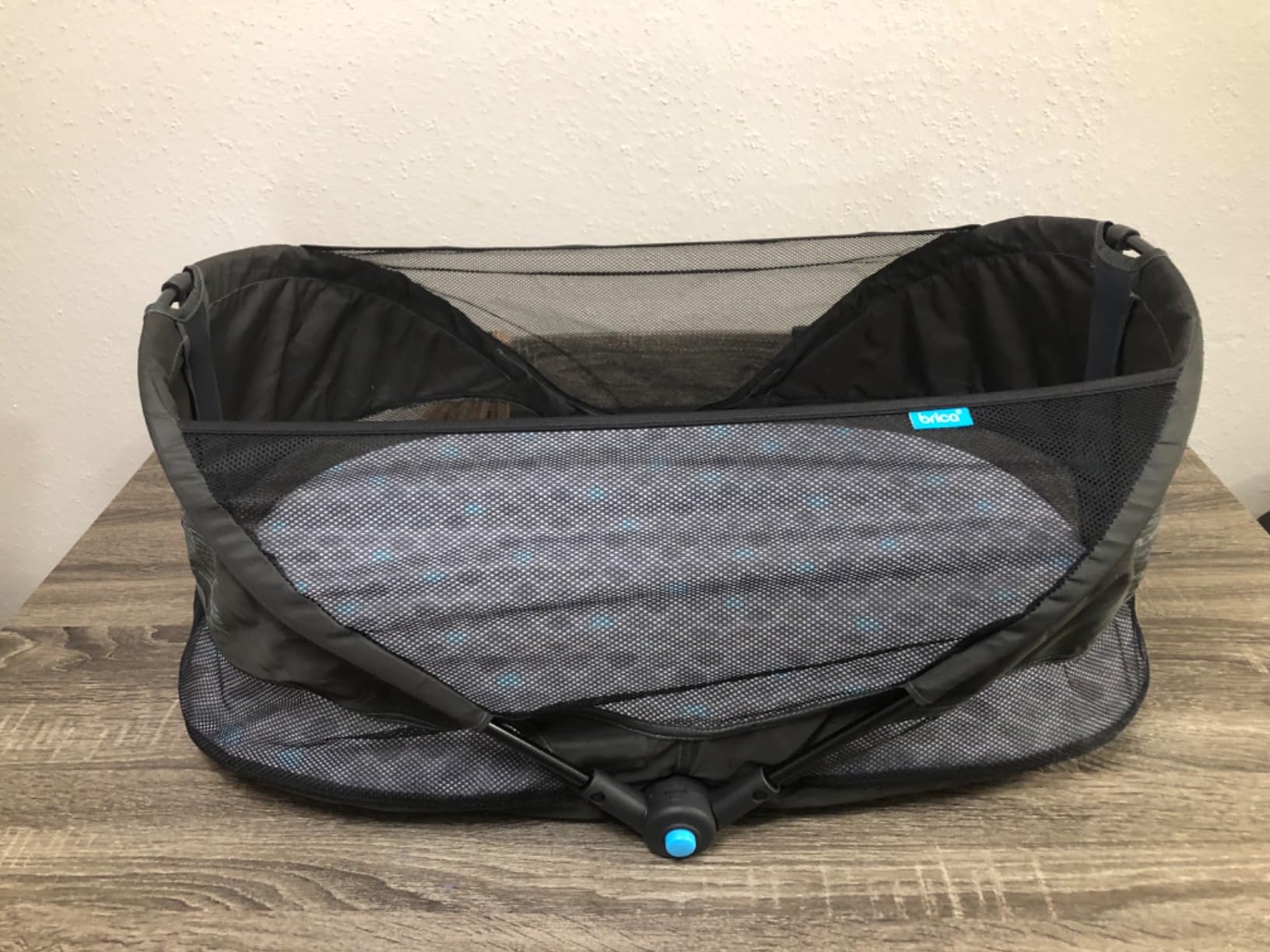 Munchkin Brica Baby Travel Pod, Infant and Baby Travel Essential for Flying and Car Travelling, Easy Setup, Portable, Grey customer photo 1