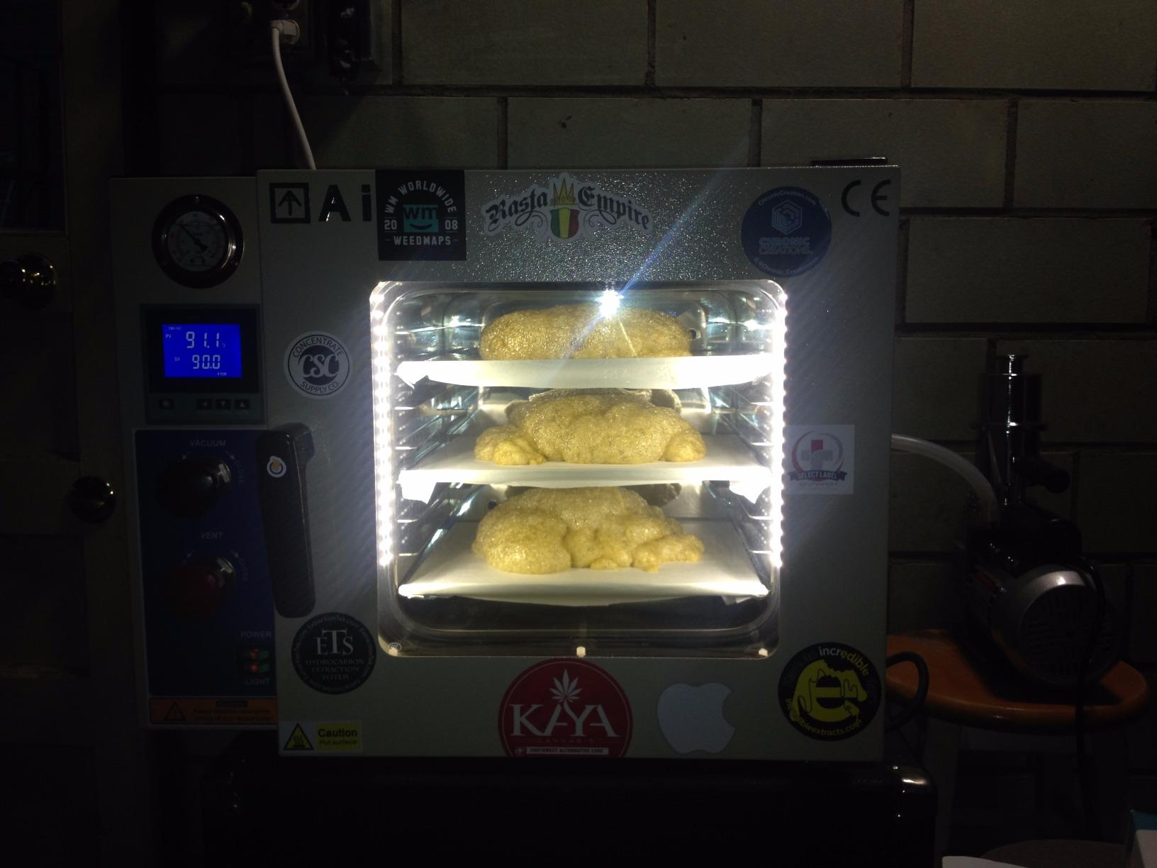 AT09p7.110 Vacuum Oven with 7 CFM Pump, 5 Sided Heating, 0.9 cu ft customer photo 1