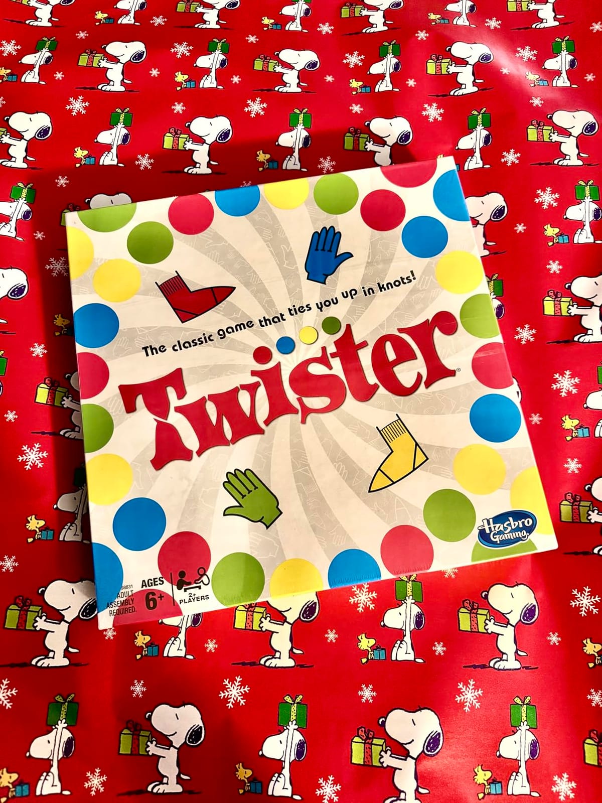 Hasbro Twister Party Classic Board Game for 2 or More Players,Indoor and Outdoor Game for Kids 6 and Up,Packaging May Vary customer photo 2