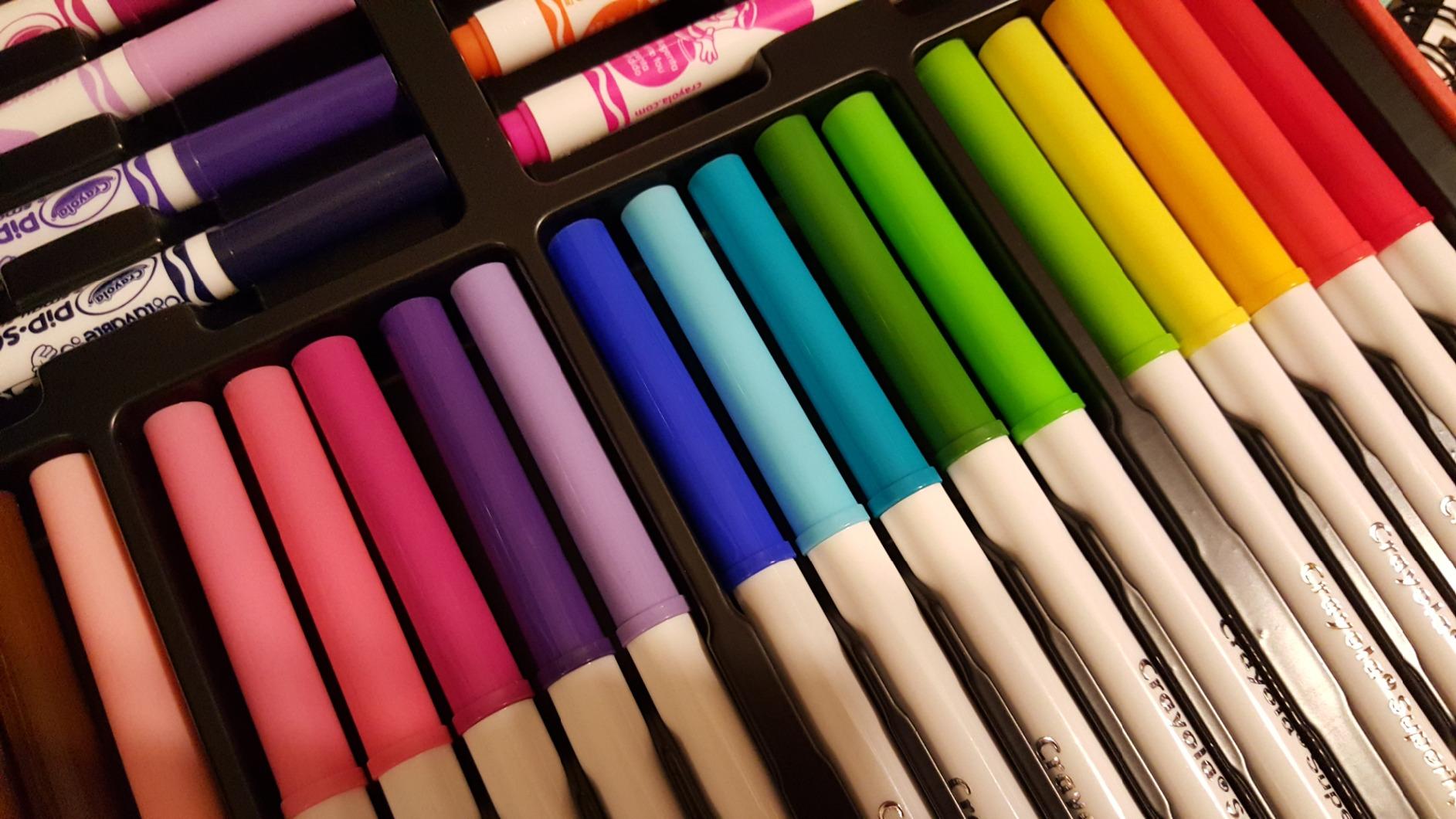 Crayola Inspiration Art Case Coloring Set, 140pc Space Theme – Art Kit for Kids, Crayons, Markers, Pencils, Gift for Boys & Girls, Ages 5, 6, 7, 8 [Amazon Exclusive] customer photo 1