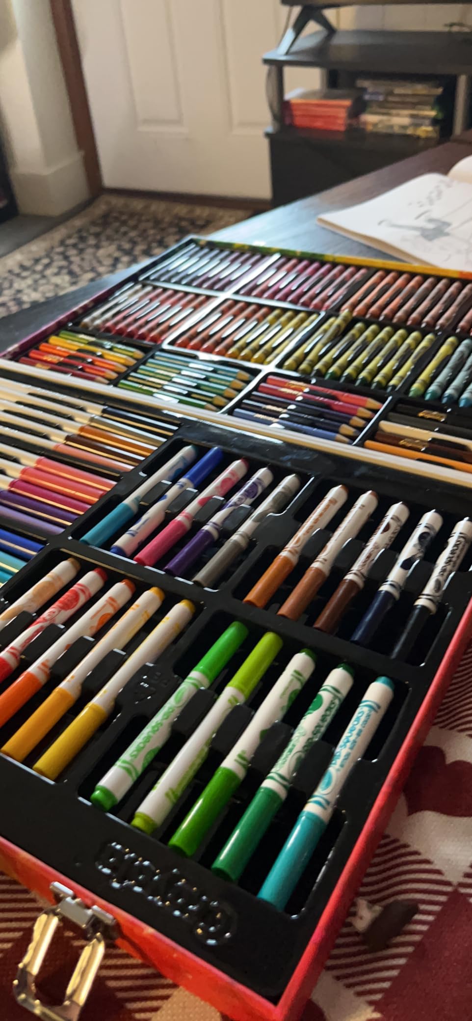 Crayola Inspiration Art Case Coloring Set, 140pc Space Theme – Art Kit for Kids, Crayons, Markers, Pencils, Gift for Boys & Girls, Ages 5, 6, 7, 8 [Amazon Exclusive] customer photo 2