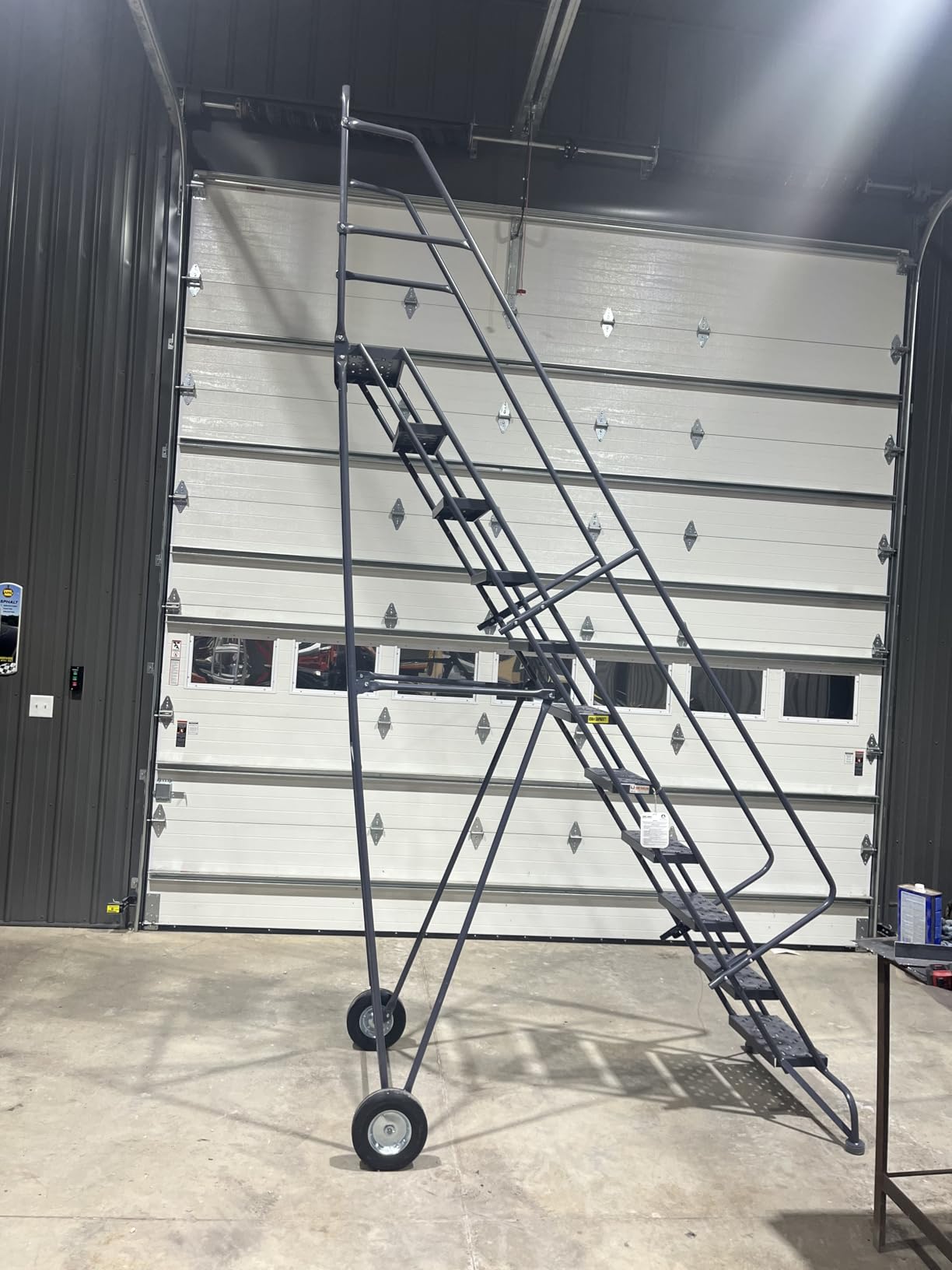 Tri-Arc KDRF107166 7-Step All-Terrain Roll and Fold Steel Industrial & Warehouse Ladder with Perforated Tread customer photo 2