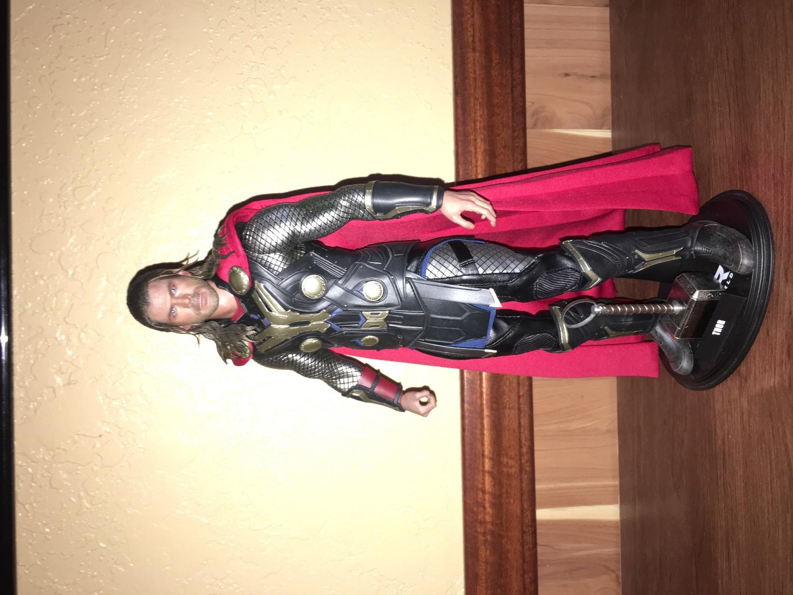 Hot Toys - Thor the Dark World - One Sixth Scale - Thor customer photo 1