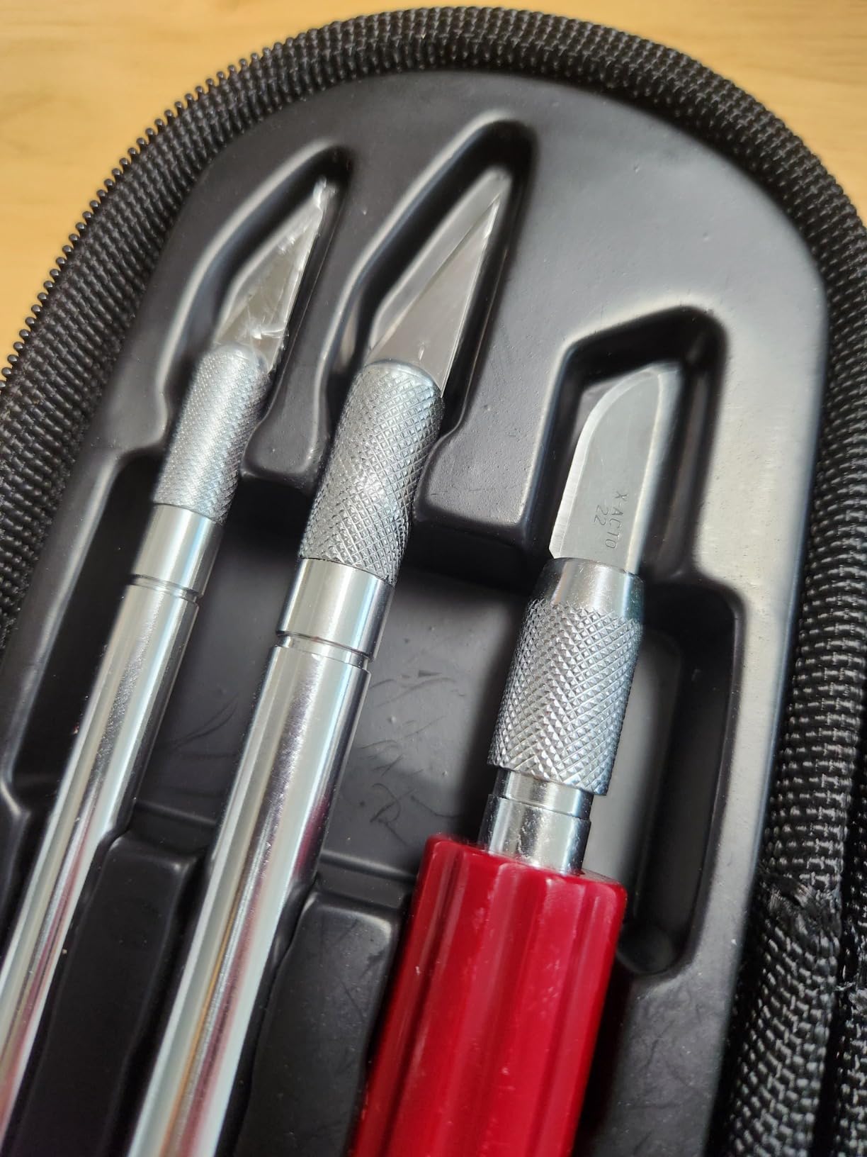X-ACTO Compression Basic Knife Set, Includes 3 Knives, 13 Blades, Soft Carry Case, 17 Count - Crafting, Art Projects, Cutting Tools customer photo 1