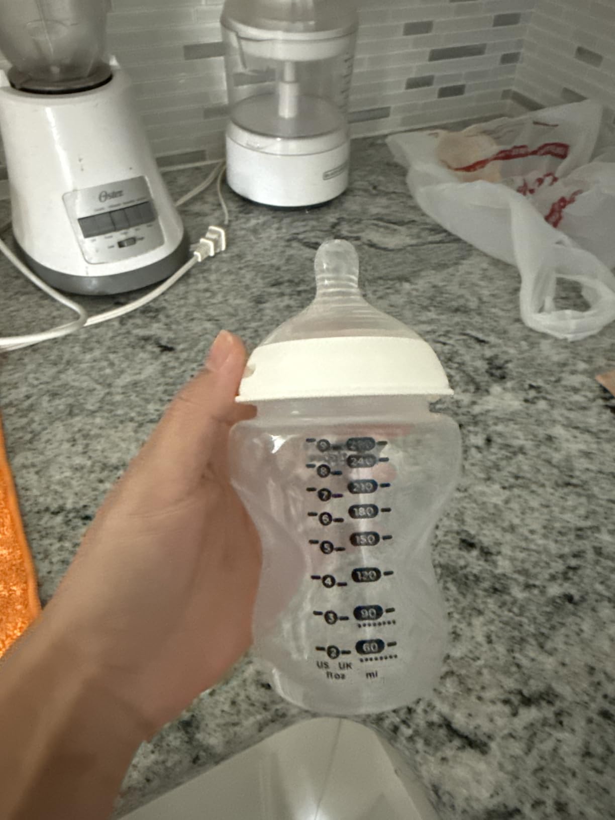 Tommee Tippee Natural Start Anti-Colic 9 oz BPA Free Baby Bottles, 0+ Months, Slow Flow Breast-Like Nipple, Self Sterilizing, Designed for Seamless Transition Between Bottle & Breast, Clear, Pack of 4 customer photo 1