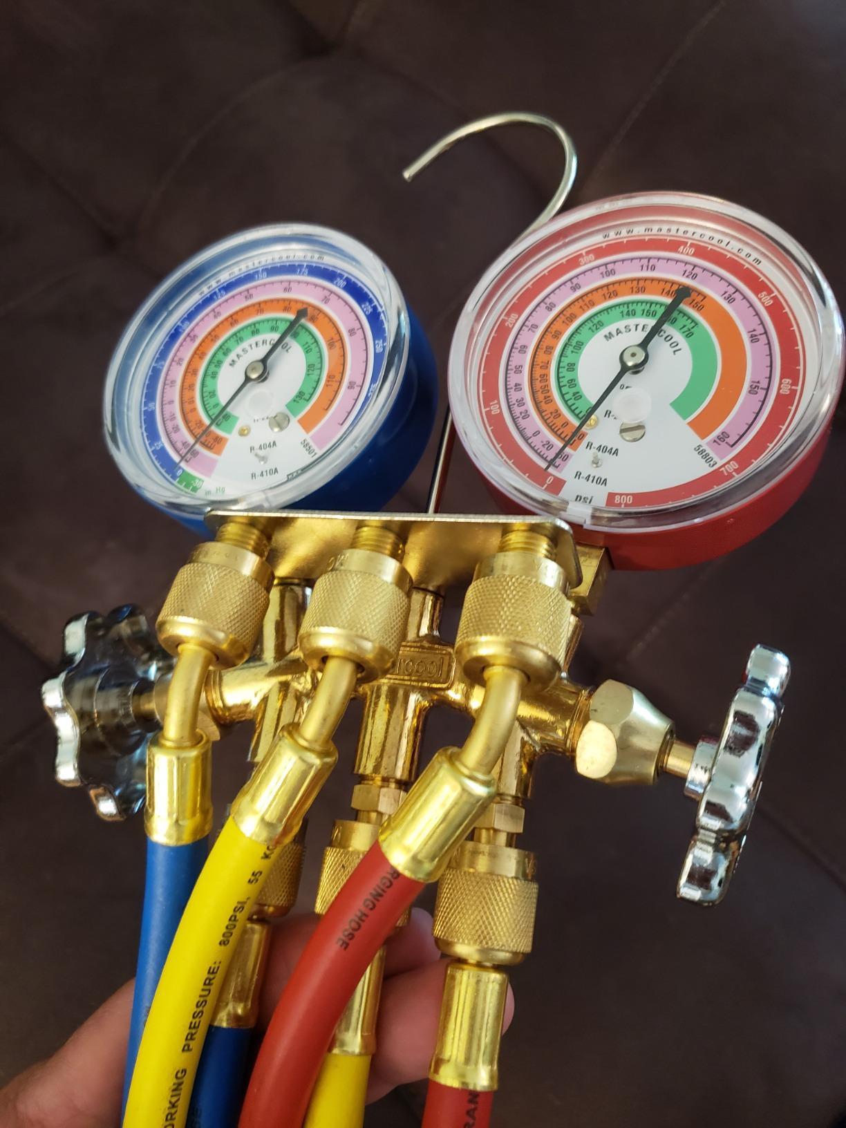 Mastercool 59161 R22/R404A 2-Way Brass Manifold Gauge Set customer photo 2