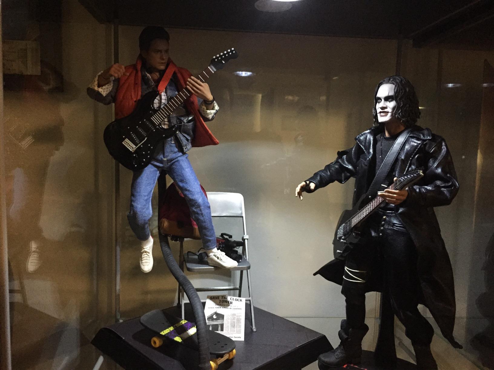 Hot Toys Back to the Future Marty McFly Movie Masterpieces 1:6 Scale Action Figure customer photo 1