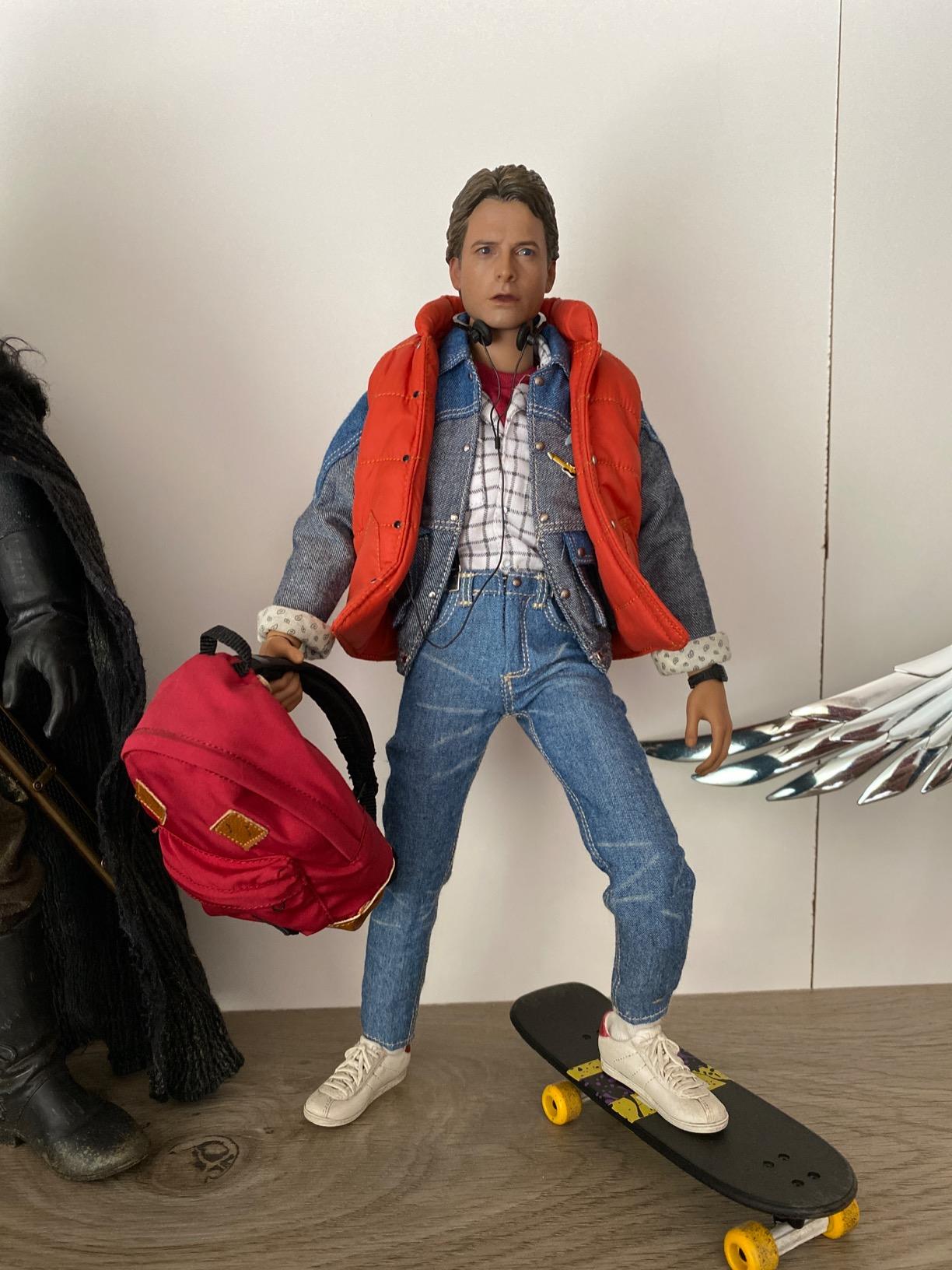 Hot Toys Back to the Future Marty McFly Movie Masterpieces 1:6 Scale Action Figure customer photo 2