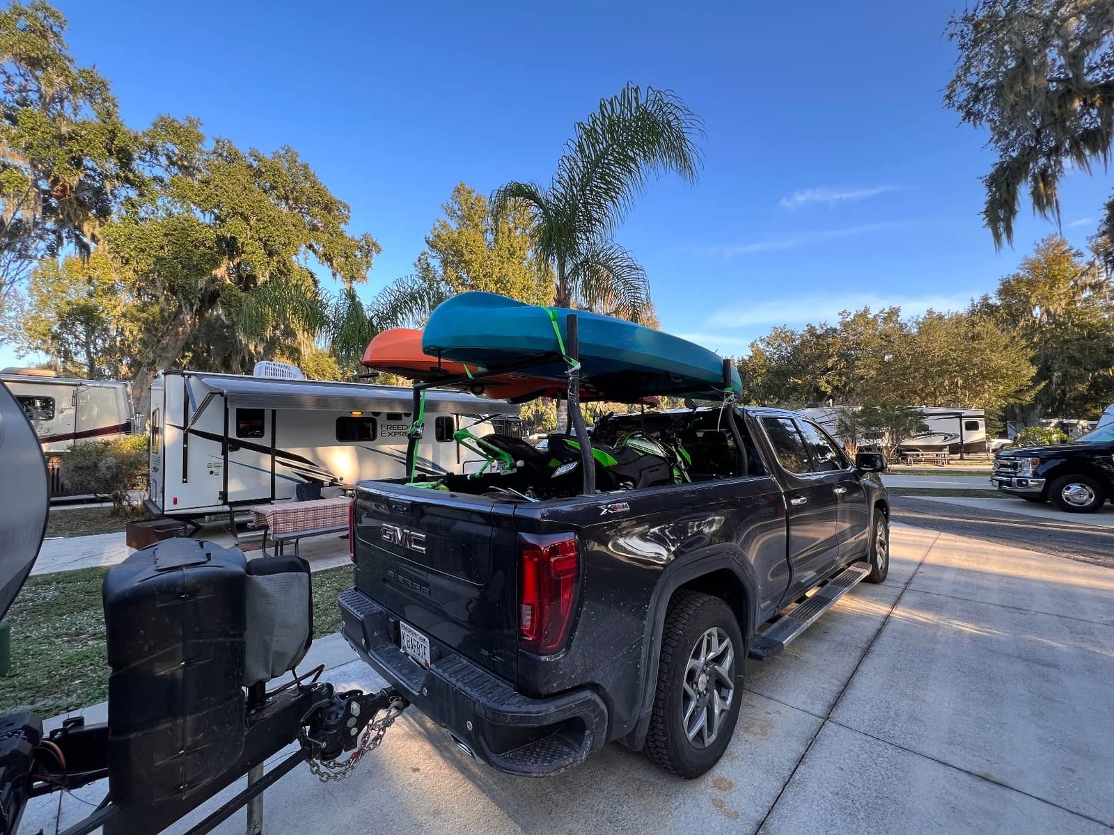 CURT 17500 TruTrack 4P Weight Distribution Hitch with Sway Control, 10K customer photo 1