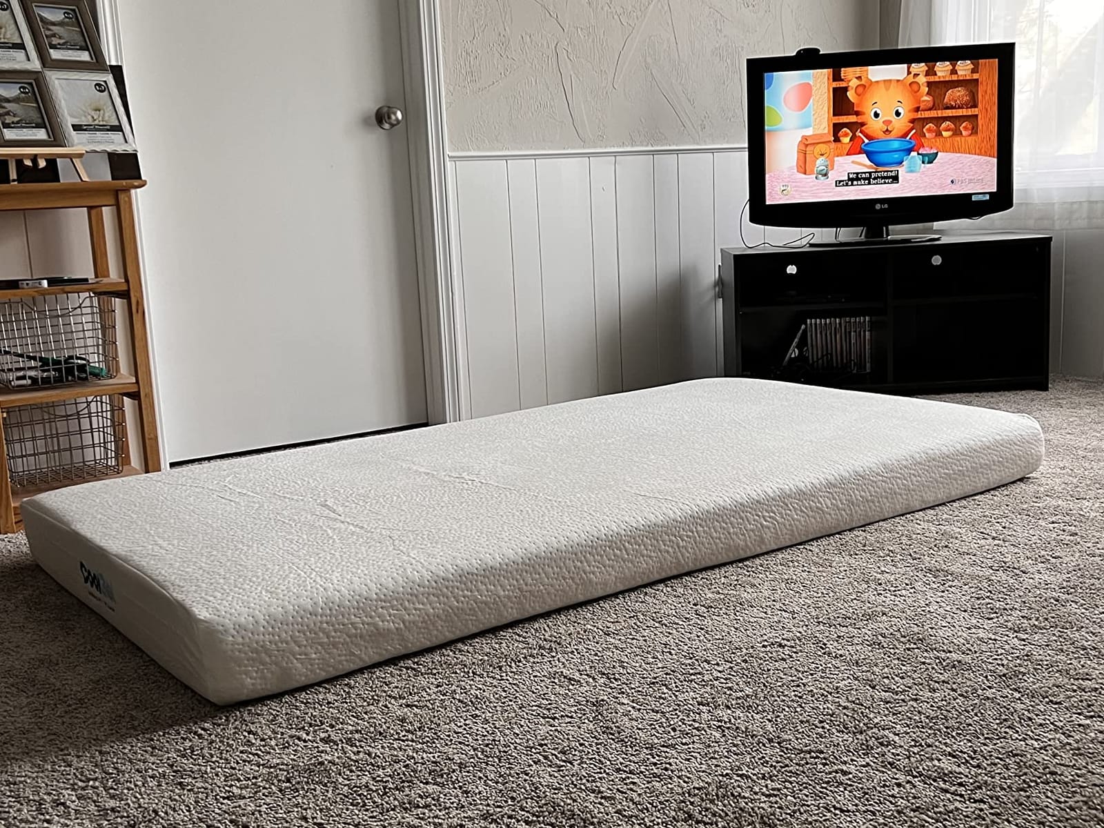 COOL GEL 6 Inch Memory Foam Mattress, Twin XL, Kids Mattress customer photo 1