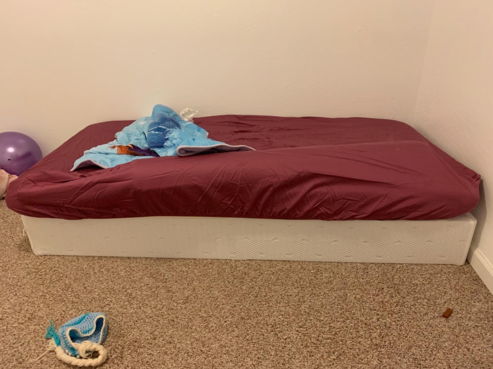COOL GEL 6 Inch Memory Foam Mattress, Twin XL, Kids Mattress customer photo 2