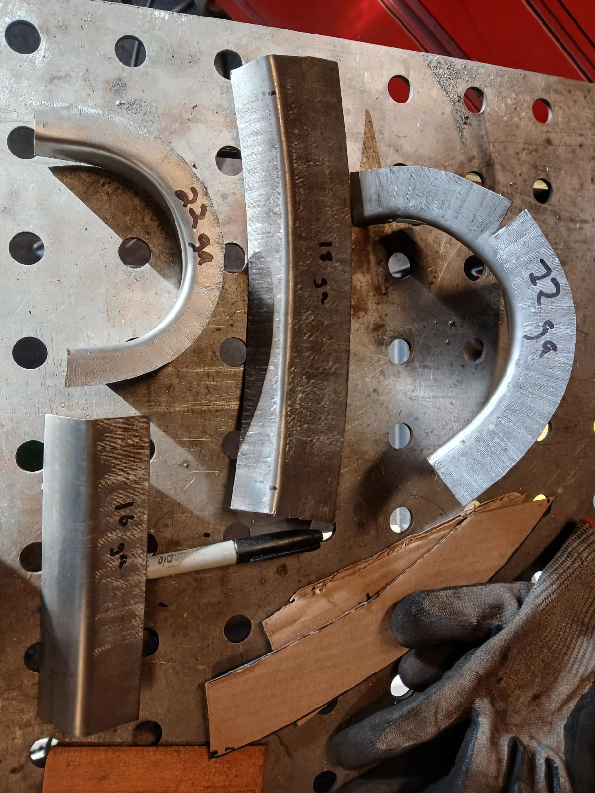 Metal Shrinker Stretcher, 16 Gauge KAKA INDUSTRIAL SG-18 | 2.75 in throat with two jaw sets, 14 gauge aluminum capacity customer photo 2