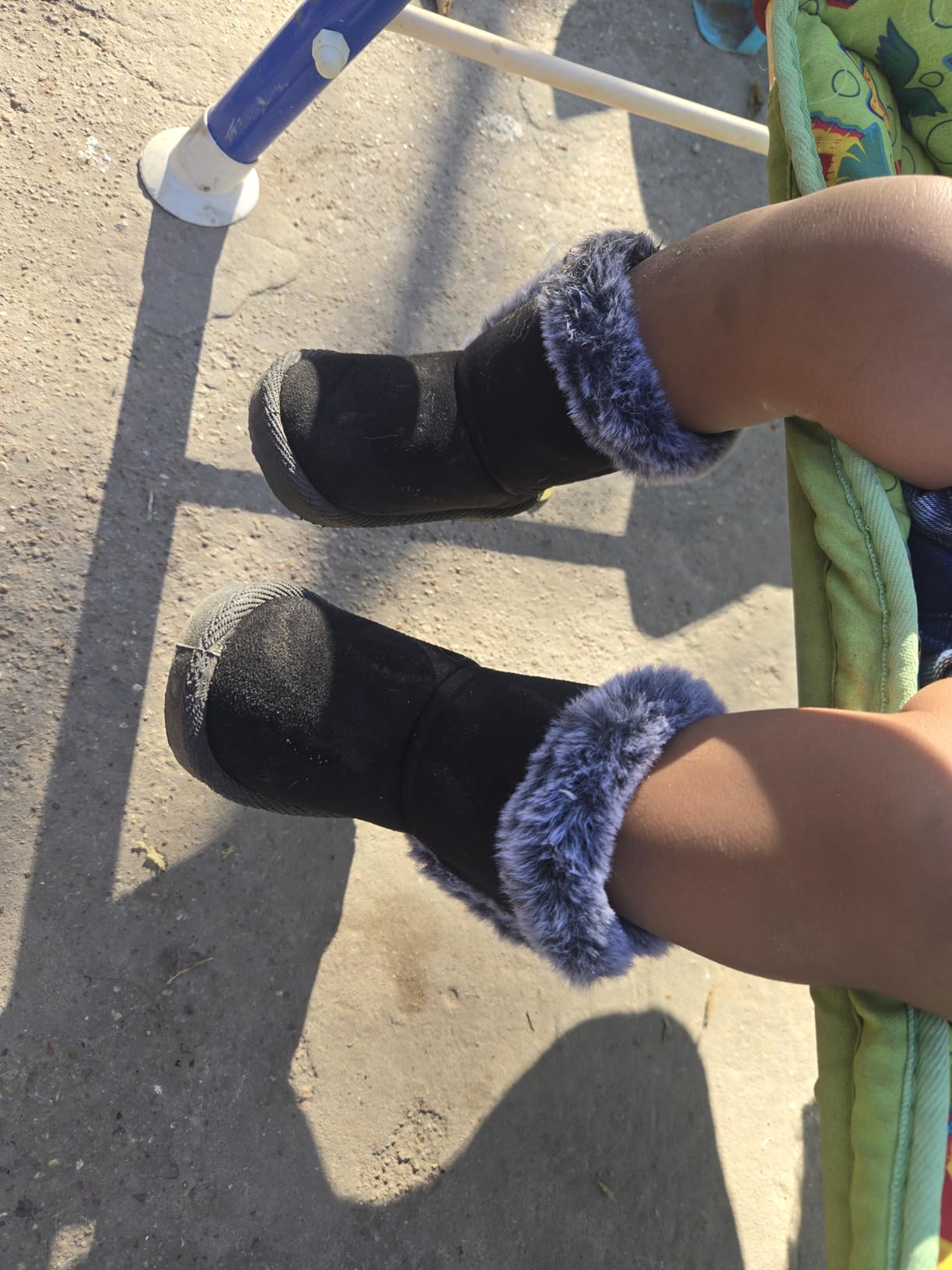 Femizee Girls Boys Warm Winter Boots Kids Outdoor Snow Boots(Toddler/Little Kid) customer photo 2