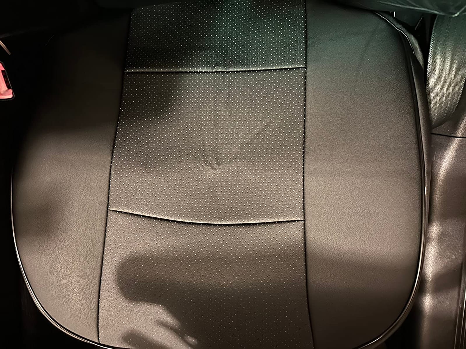 Luxury PU Leather Car Seat Cover Protector Front, Bottom Single Seat Cover-Compatible with 90% Vehicles (Width 20.8 ×deep 21×Thick 0.2 inch) (Black) customer photo 2