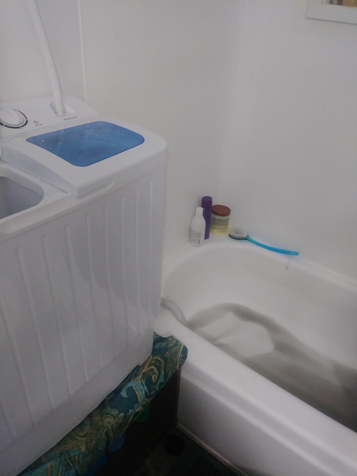 Giantex Portable Mini Compact Twin Tub Washing Machine 20lbs Washer Spain Spinner Portable Washing Machine, Blue+ White customer photo 1