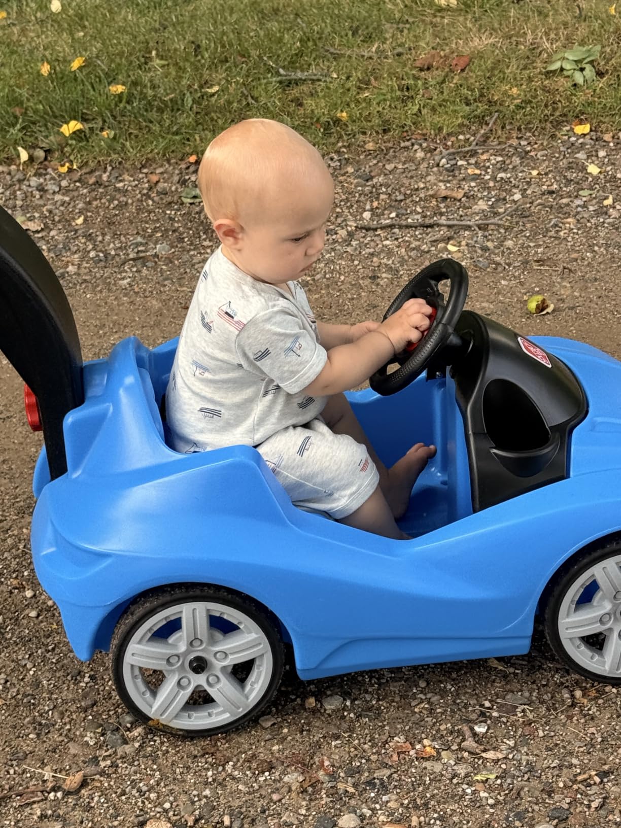Step2 Whisper Ride Cruiser Kids Push Car, Ride On Toy, Stroller Substitute, Includes Seat Belt & Horn, Made of Durable Plastic, Max Weight 50 lbs., For Toddlers 1.5-4 Years Old, Blue customer photo 2