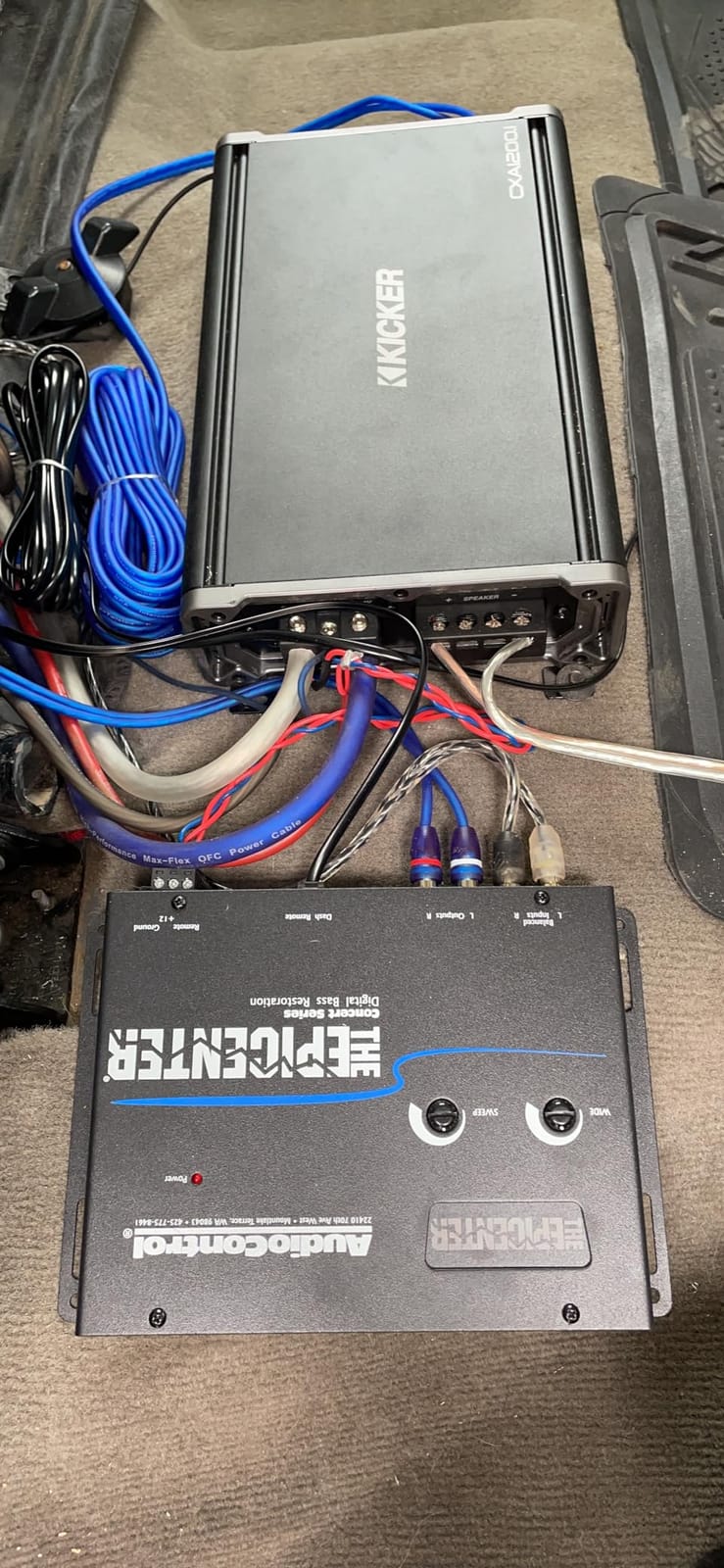 AudioControl The EPICENTER Concert Series Bass Restoration Processor, Black customer photo 1