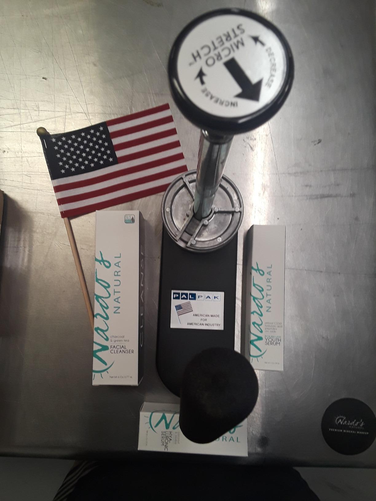Made in USA! Industrial Strength Stretch Film Dispenser - PalPak100 Light Weight Pallet Wrapper – Tension Knob Adjustment Wrap Handle (1 Pack) customer photo 1
