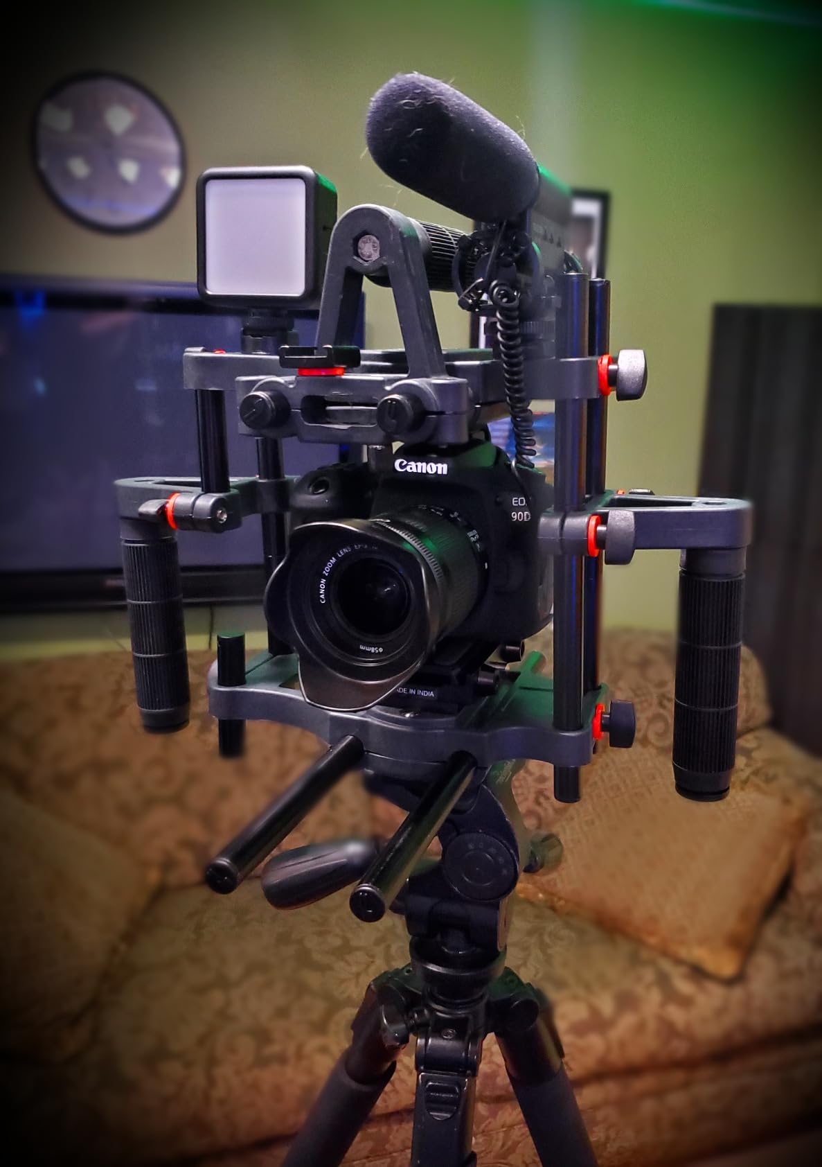 FC-CTH Power Camera Cage with Top Handle, Side Grips & 15mm Rods customer photo 2