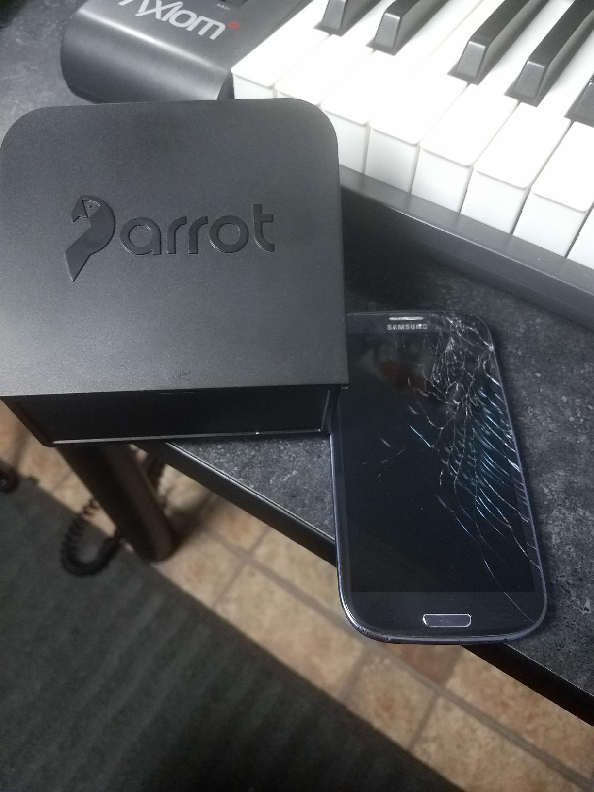 The Padcaster Parrot Teleprompter Kit, Portable Teleprompter for iPhone customer photo 1