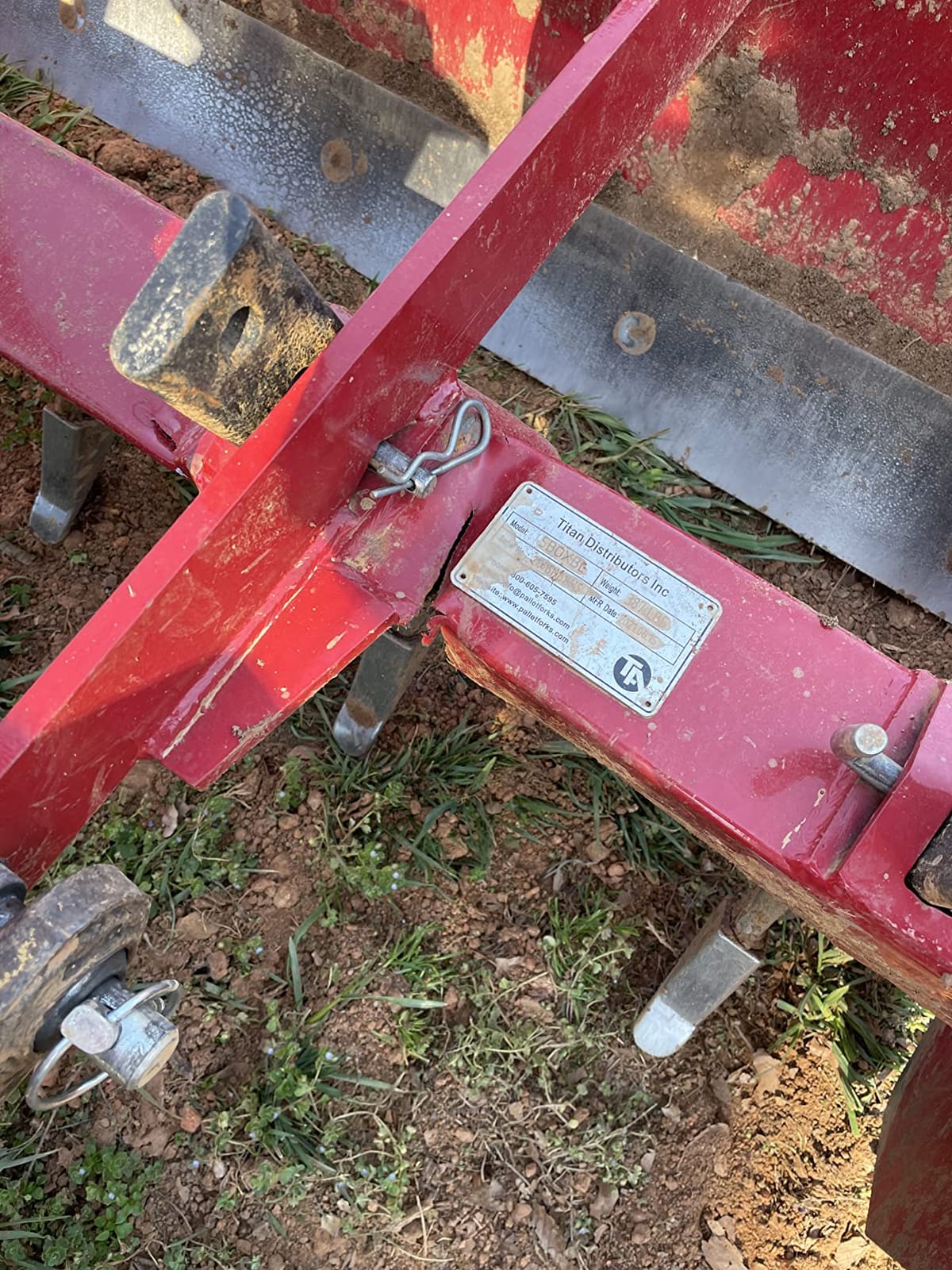 Titan 4' - 7' Box Blade Tractor Attachment Category 1 Cat 0 Scarifier Shank customer photo 2