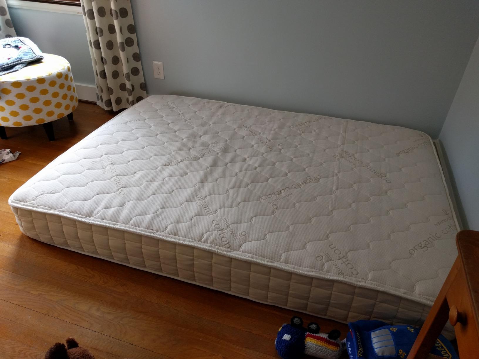 Naturepedic Verse Organic Kids Mattress - Twin XL Firm Mattress with Encased Coil Layers - Quilted Sides customer photo 1