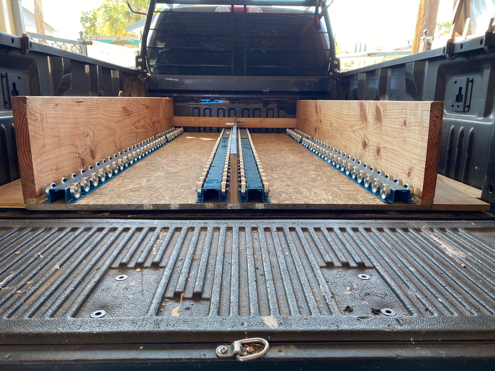Ultimation Heavy Duty Conveyor Rails - 5' Flow Rail with Steel Skate Wheels for Gravity Conveyors, Storage, and Material Handling - T2 Flow Rack System, 200 lbs/ft Capacity customer photo 2