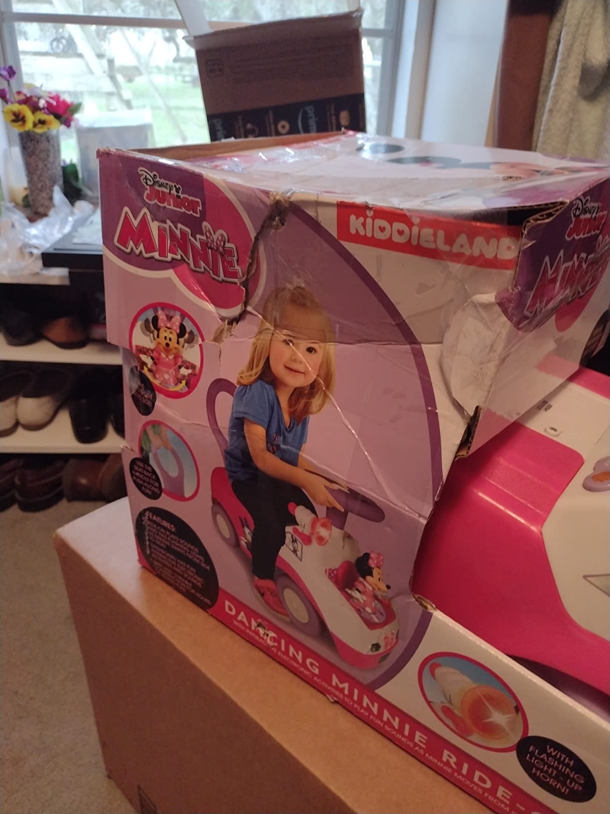 Kiddieland Minnie Dancing Ride-On Toy, Interactive Push Car for Ages 2+ customer photo 1