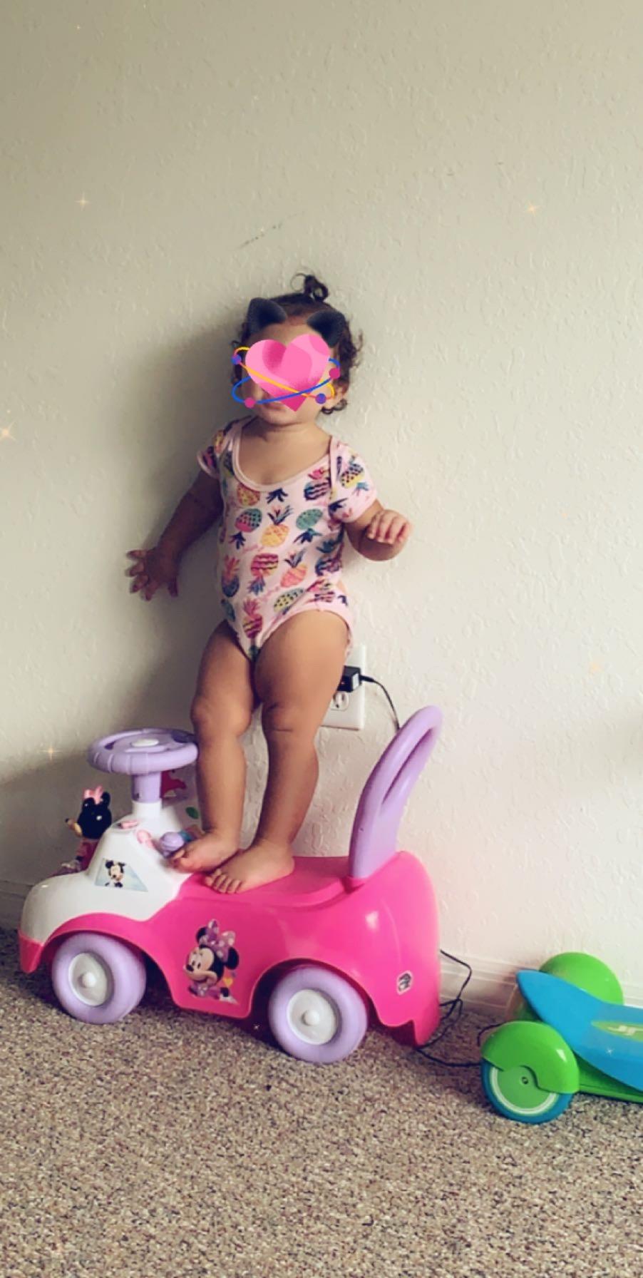 Kiddieland Minnie Dancing Ride-On Toy, Interactive Push Car for Ages 2+ customer photo 2