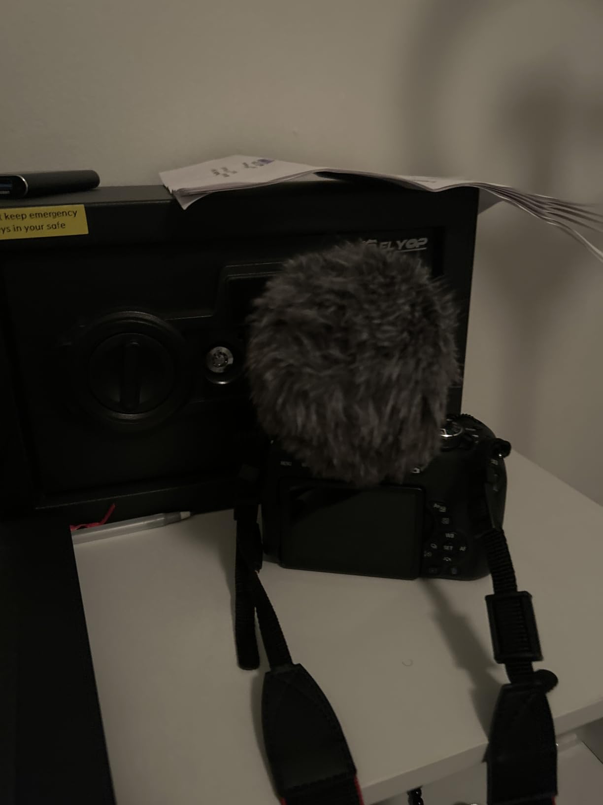 Movo VXR10 Universal Shotgun Mic for Camera customer photo 2