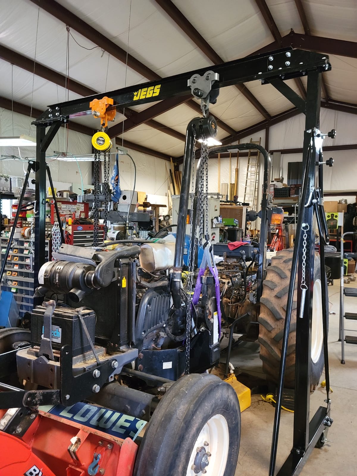 JEGS Adjustable Height Gantry Crane | 1-Ton Capacity | Adjusts from 7’11” to 11’9” in Height | Black Powder Coated Steel | Includes Four 5” Swivel Caster Wheels customer photo 2