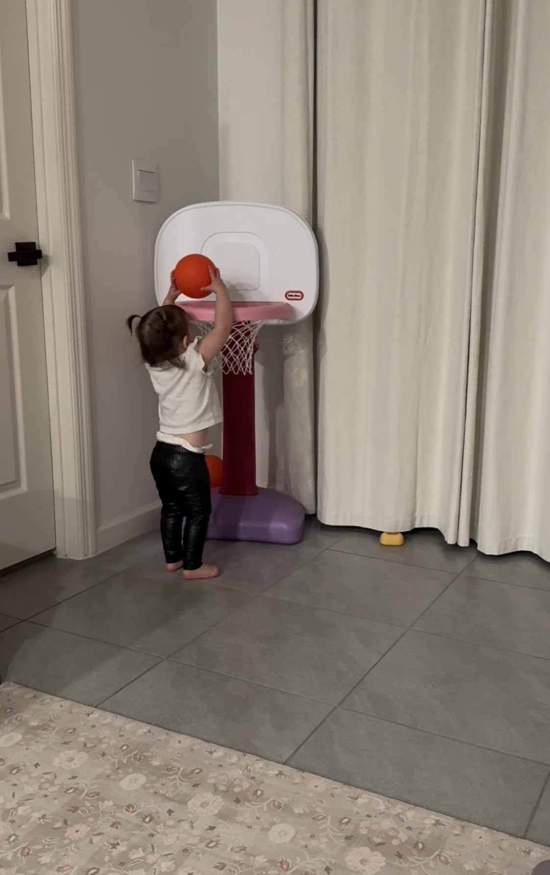 Little Tikes Easy Score Basketball Set, Pink- Amazon Exclusive 22.00 L x 23.75 W x 61.00 H Inches customer photo 2