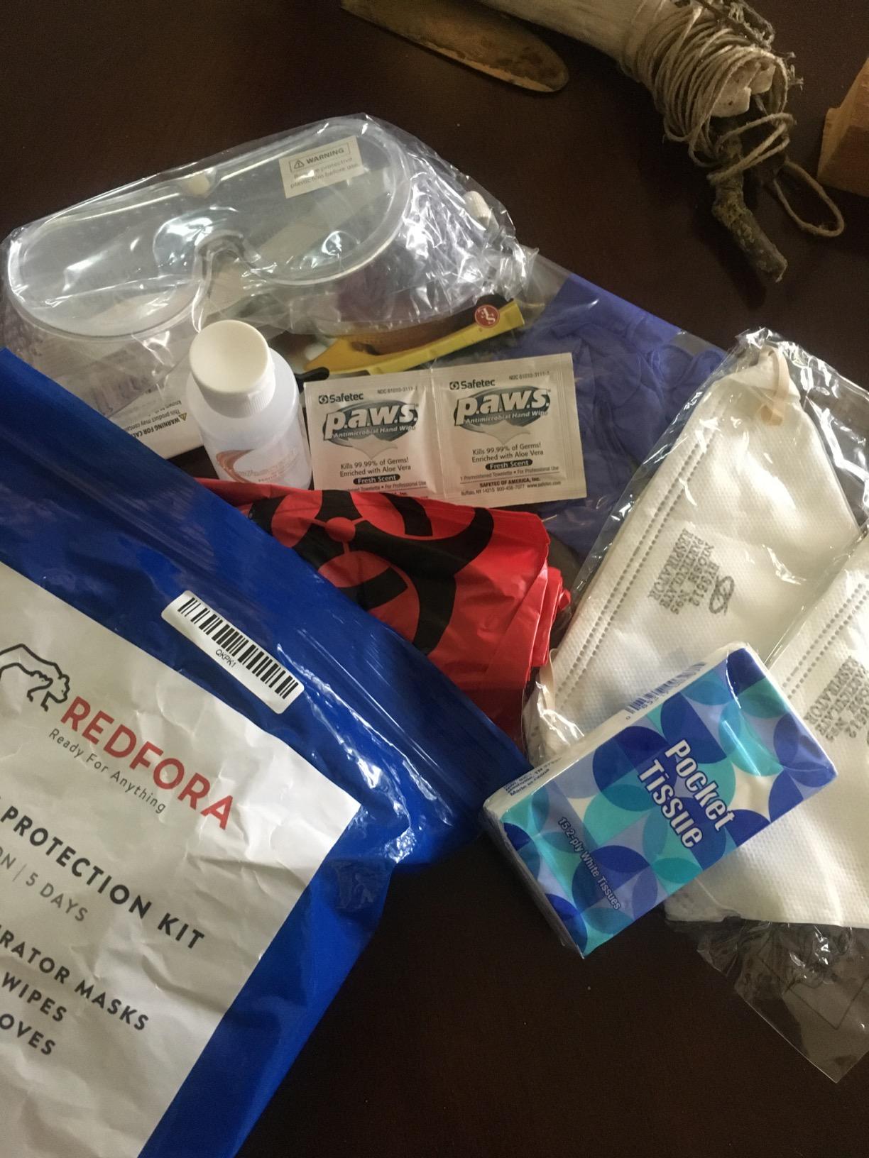 Complete Earthquake Bag - 3 Day Emergency kit for Earthquakes, Hurricanes, Wildfires, Floods + Other disasters customer photo 1