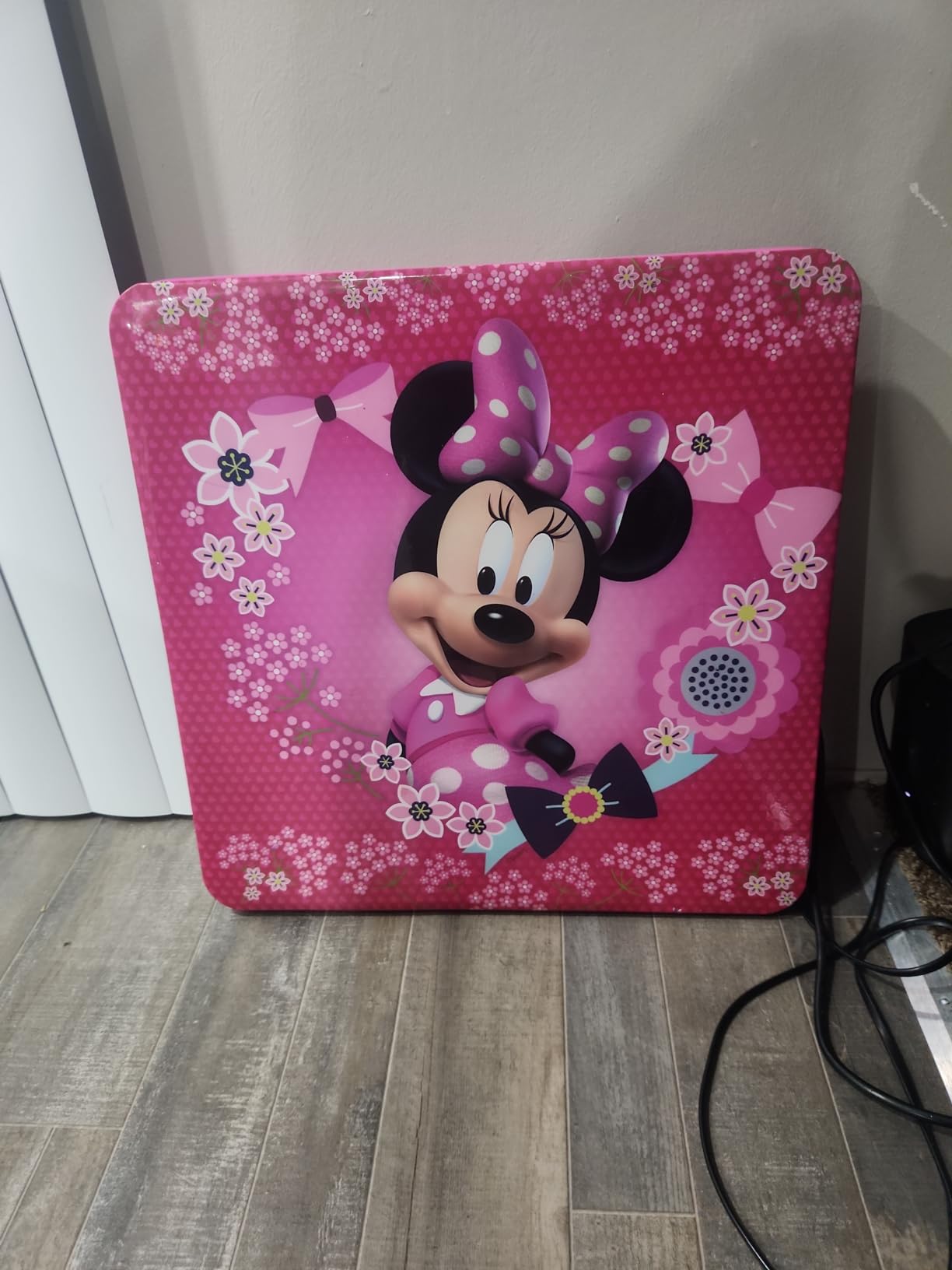 Minnie Mouse Table & Chair Set for Toddlers 24-48M, Includes 1 Table & 1 Chair [Amazon Exclusive] Table: 20