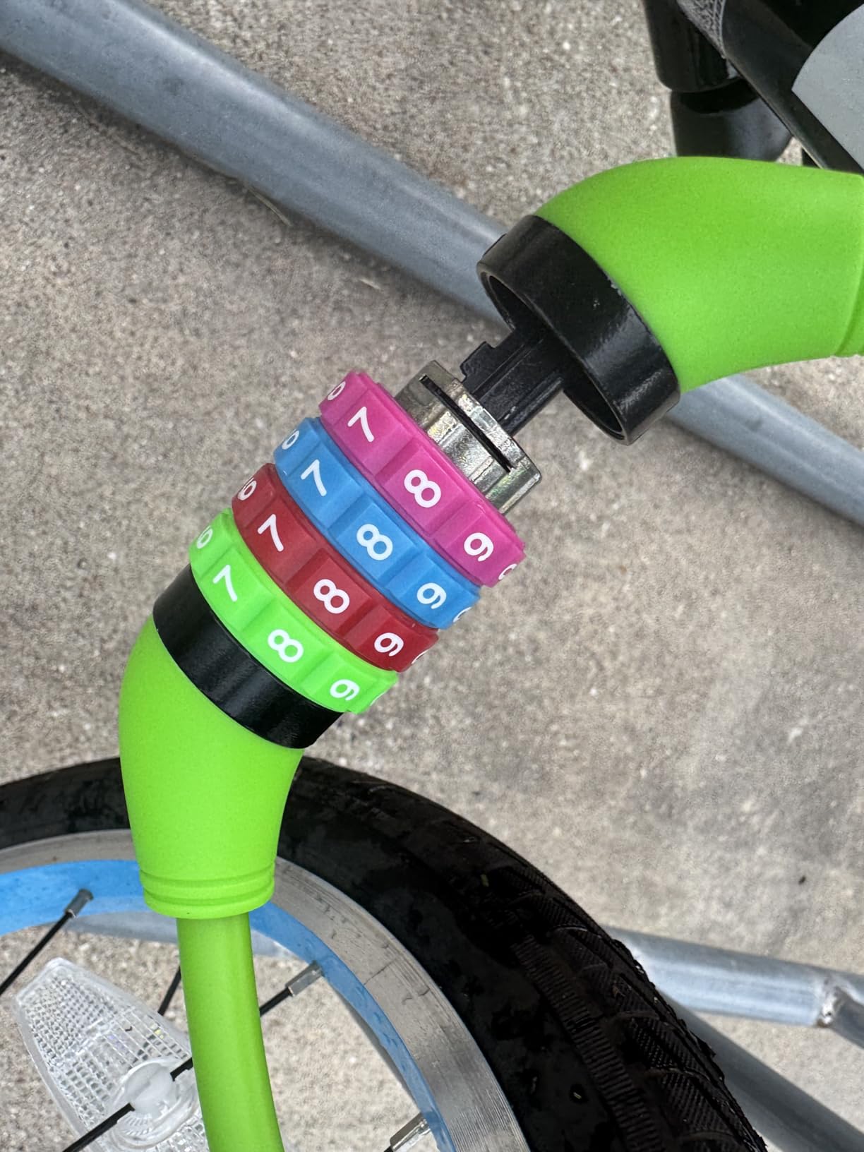 Büchel Bike Locks Cable for Kids - Colorful & Keyless - Secure Your Child's Bike - Easy-to-Use Bicycle Accessory, High Security 5 Digit Resettable Combination Coiling Bicycle Lock, Anti Theft customer photo 1