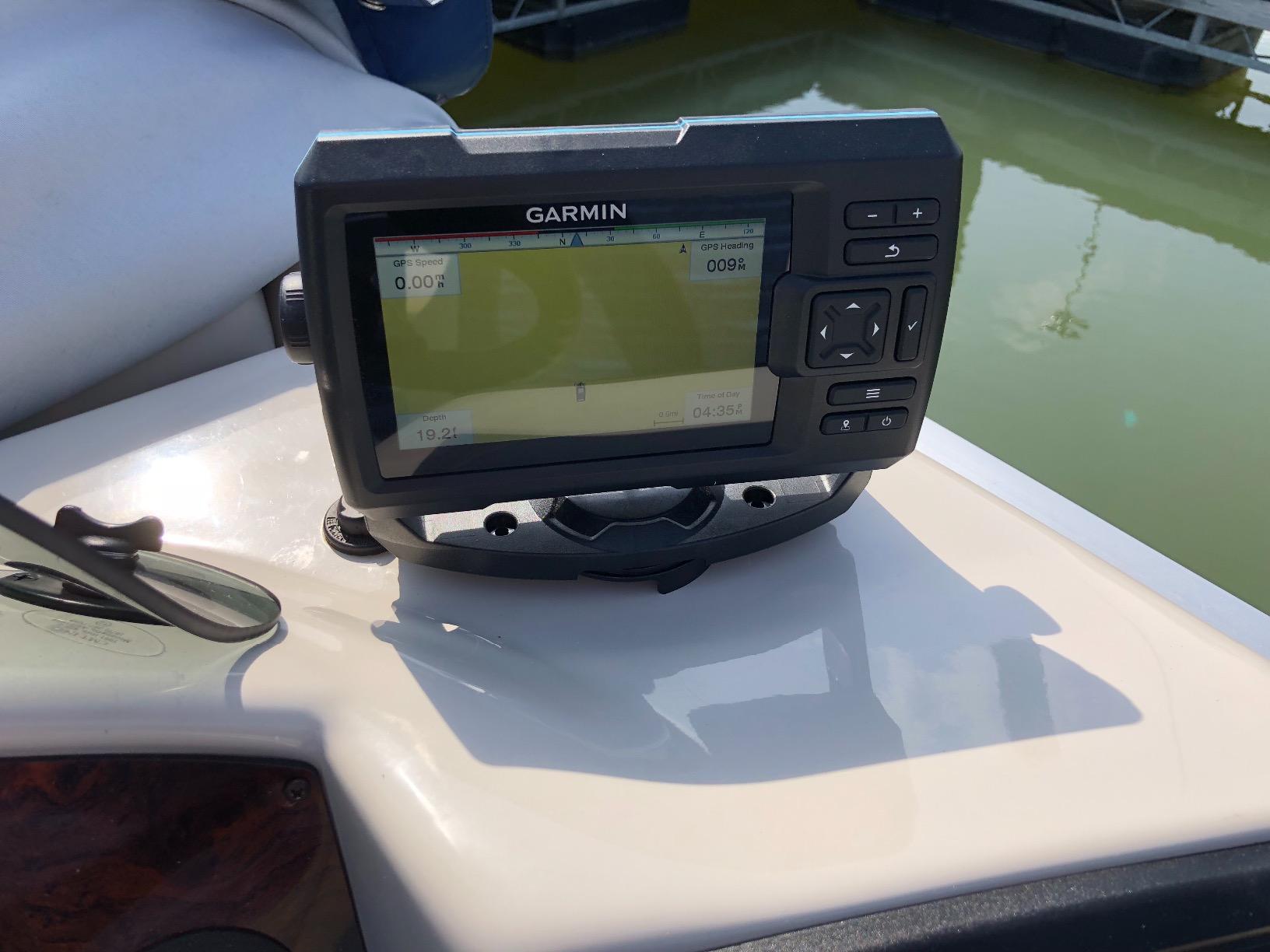 Garmin 010-01872-00 STRIKER 5CV with Transducer, 5