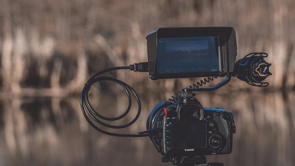 ANDYCINE A6 V2 6 Inch HDMI Field Monitor 1920x1080 Camera Fiedl Monitor Bundle with 4k HDMI in/Out Tilt Arm, Power Output, Battery & Carry Case Included customer photo 2
