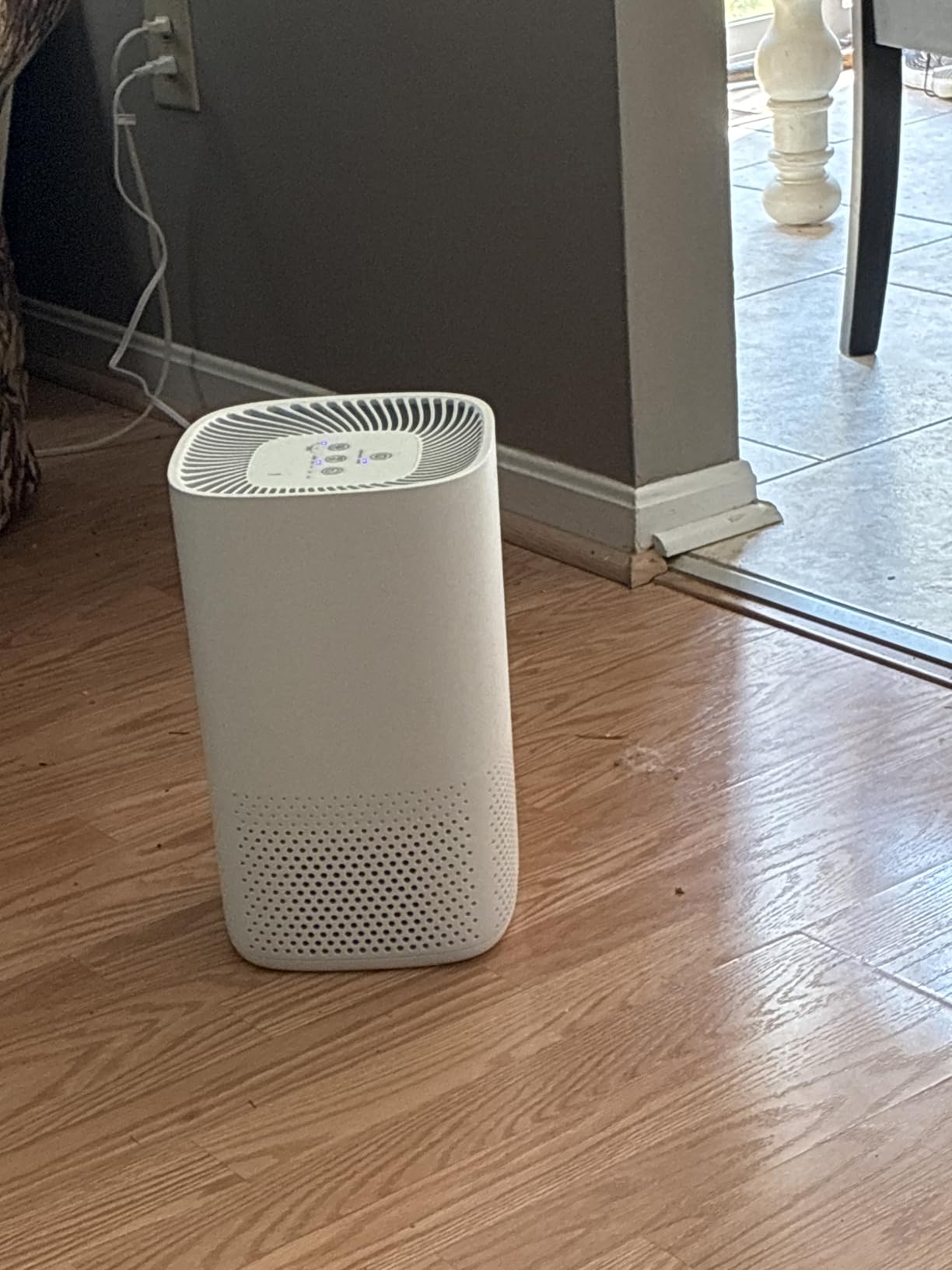 Crane Air Purifier with True HEPA Filter, UV Light, 250 Sq Feet Coverage, Timer Function, Sleep Mode, Washable Particle Filter, EE-5067 customer photo 2