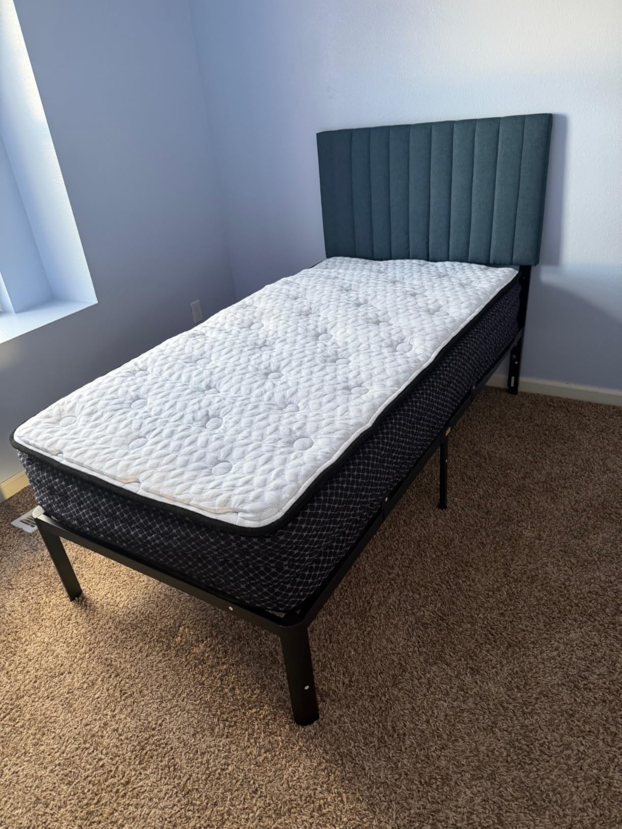 Signature Design by Ashley Chime 10 Inch Twin Hybrid Mattress in a Box customer photo 1
