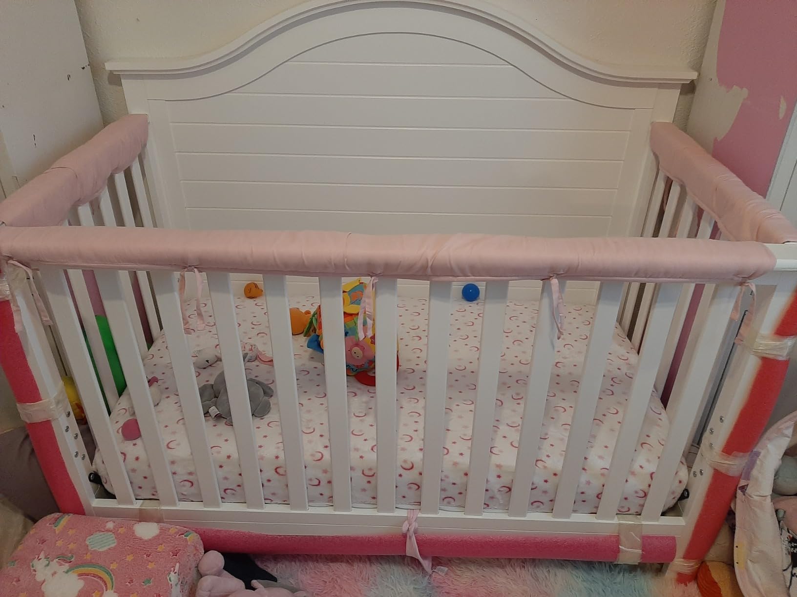 Carter's by DaVinci Nolan 4-in-1 Convertible Crib in Espresso, Greenguard Gold Certified, 57.5x30.8x47 Inch (Pack of 1) customer photo 2