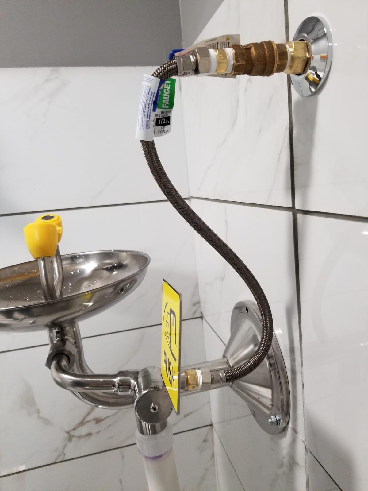 CGOLDENWALL Eye Wash Station Wall Mounted Eyewash Station Emergency Eye Face Washing Sink Plumbing Connection, NPT Thread, with Eyewash Sign, 304 Stainless Steel customer photo 2