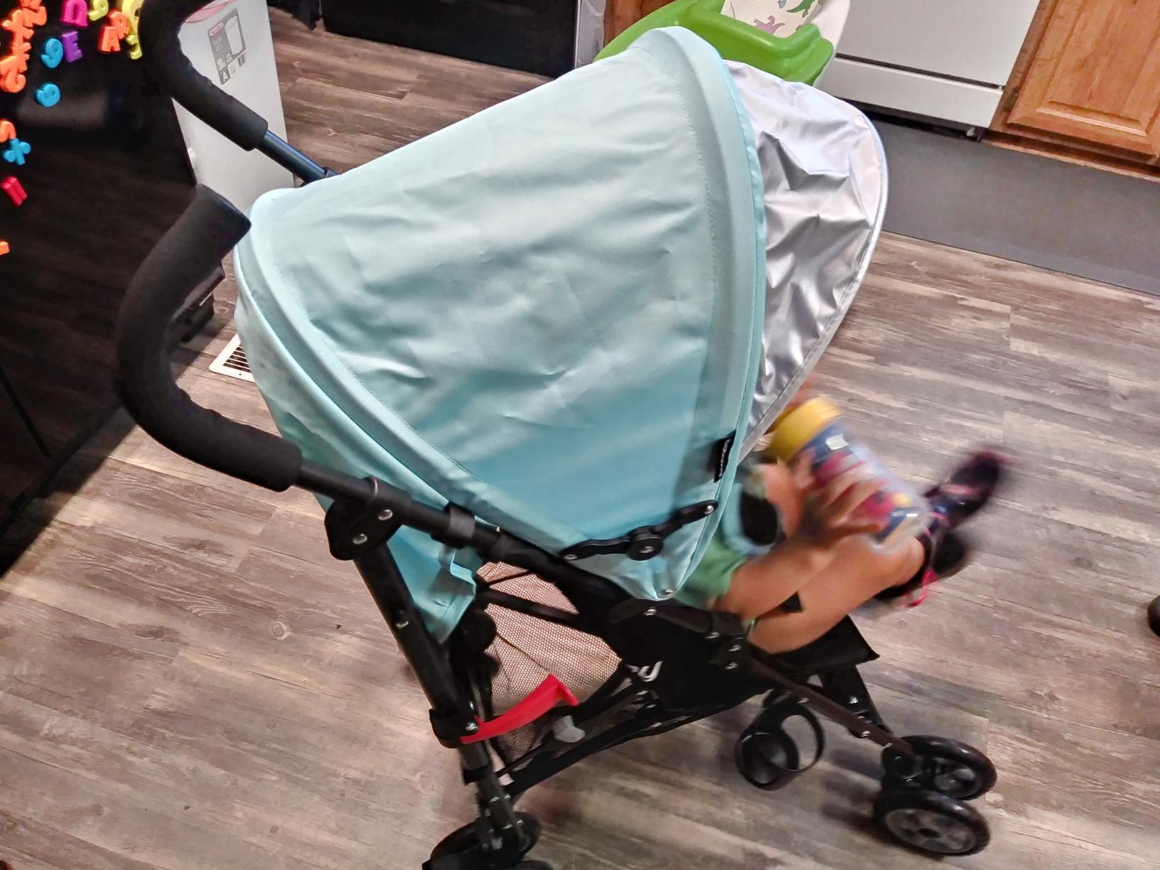BABY JOY Lightweight & Compact Travel Stroller, Infant to Toddler, Adjustable Backrest & Canopy, Cup Holder, Storage Basket, 5-Point Harness, Easy Fold, Green customer photo 2