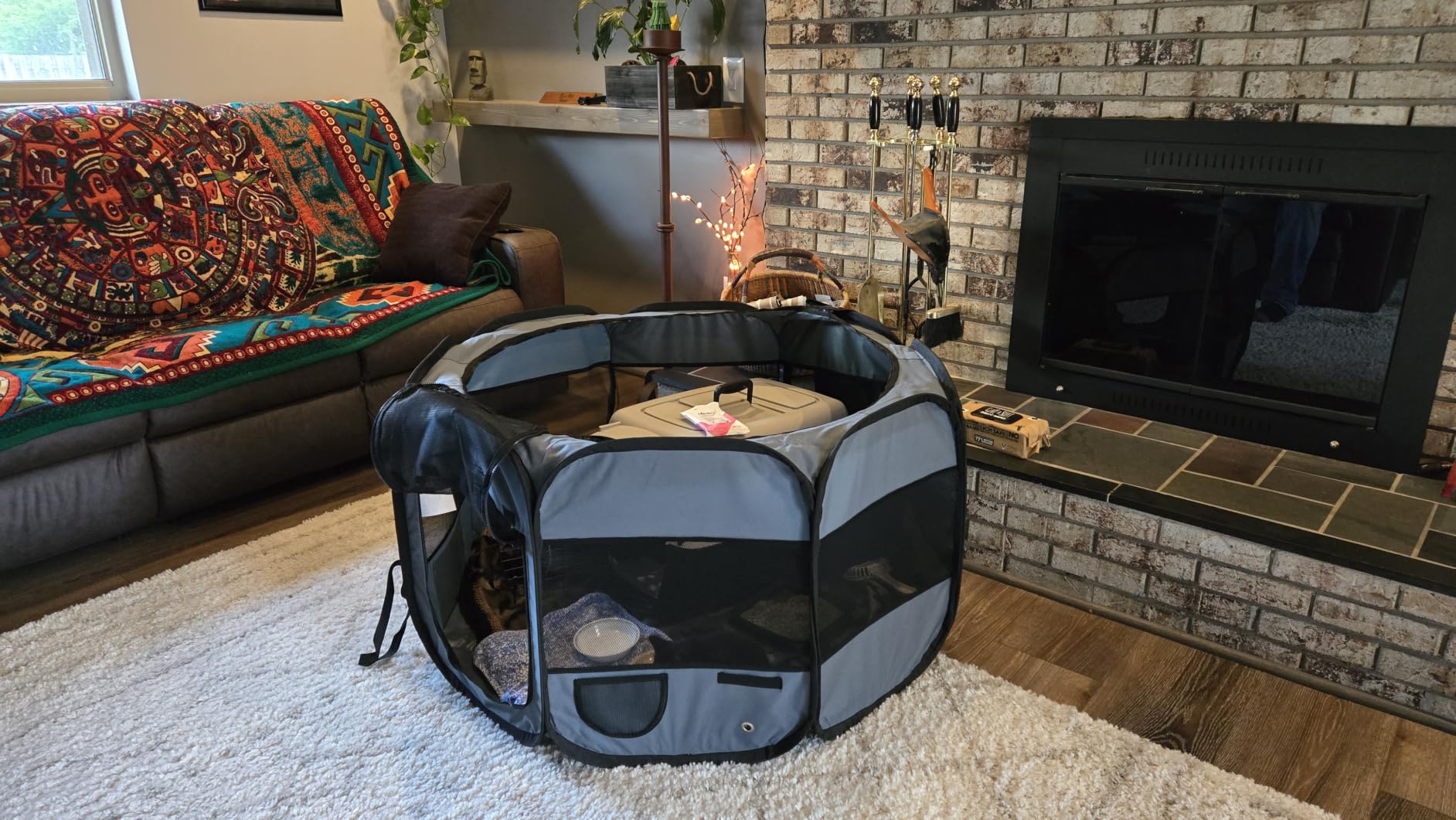 AmazonBasics Foldable Octagonal Indoor/Outdoor Portable Soft Pet Dog Playpen with Storage Pockets, Large (45 x 45 x 24 inches), Grey customer photo 2